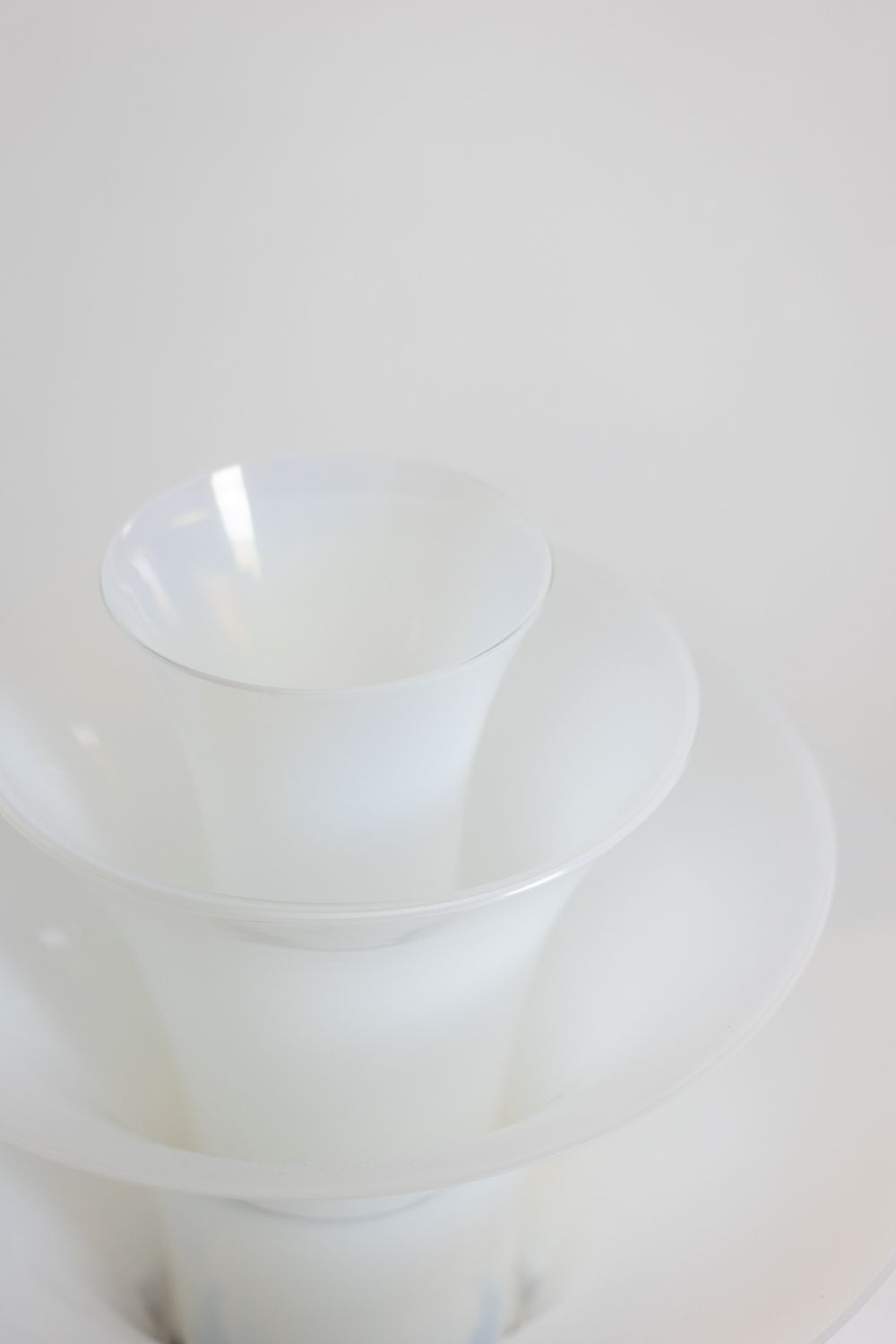 “Petal” Lamp In White And Bluish Opalescent Glass. 21st Century. photo furniture