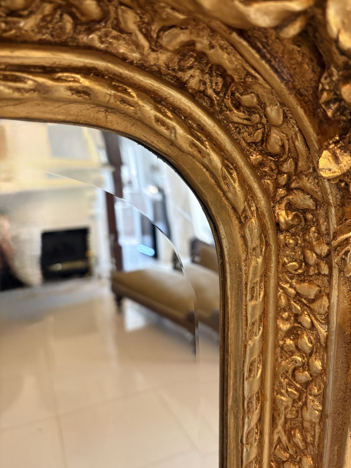 Outstanding Quality Antique Early 20th Century Carved Gilded Frame Wall Mirror photo vinterior