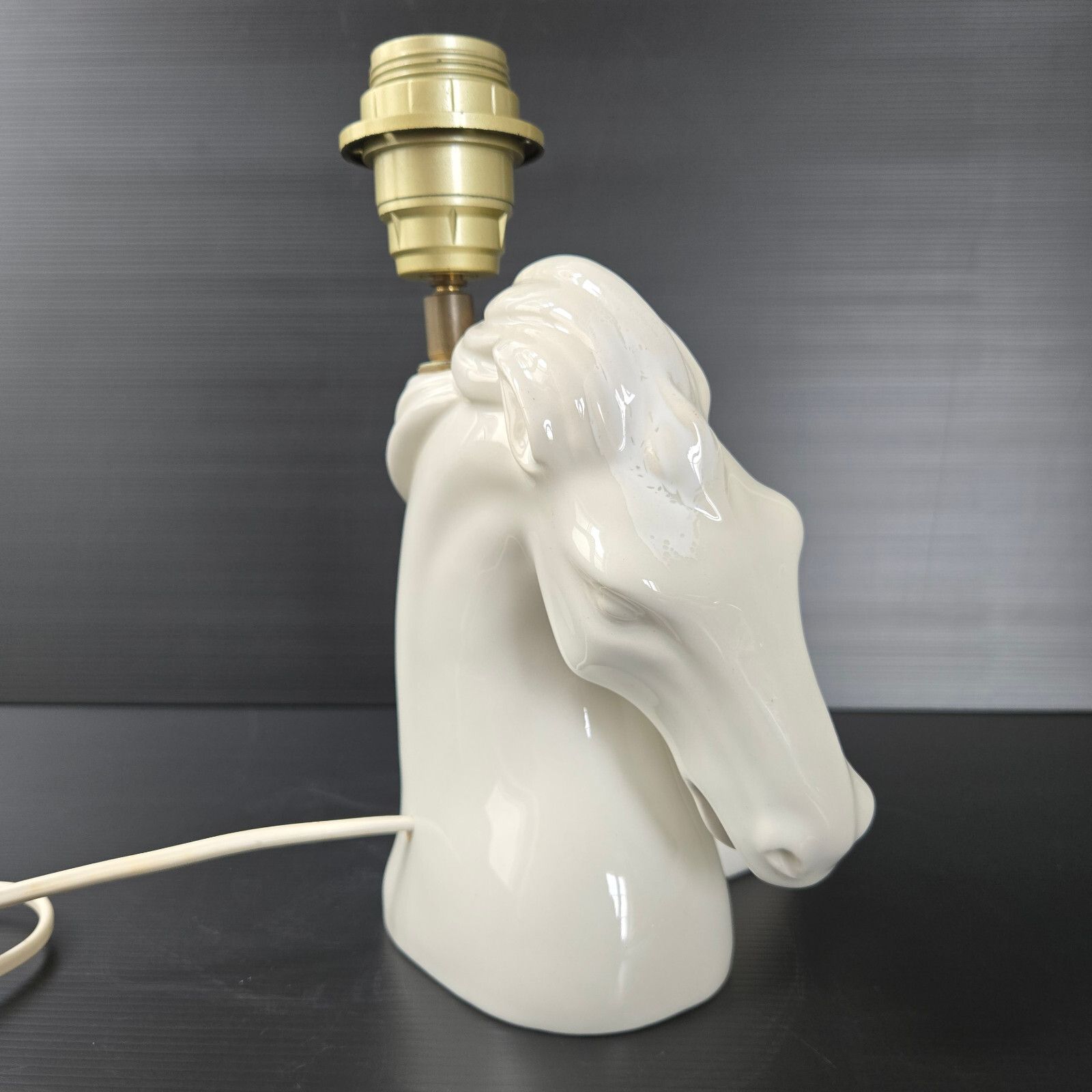Lighting Vintage 1970s White Ceramic Horse & Mane Table Lamp 70s Retro photo