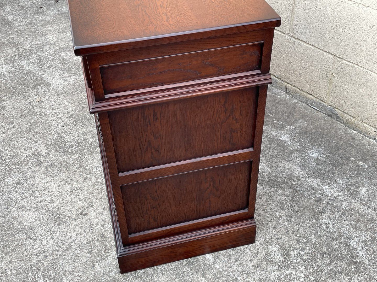 A Wood Brothers Old Charm Tudor Brown Carved Oak Sideboard / Dresser Base / Cupboard / Cabinet photo vinterior
