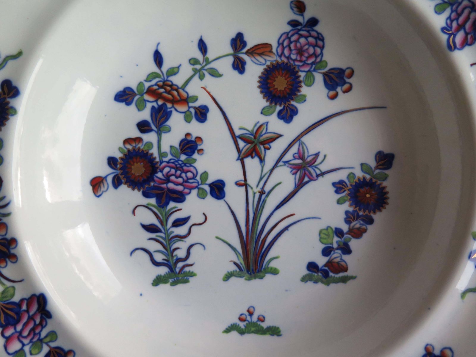 Georgian Spode Soup Bowl Or Deep Plate In Chinese Flowers Pattern, Circa 1820 photo for sale