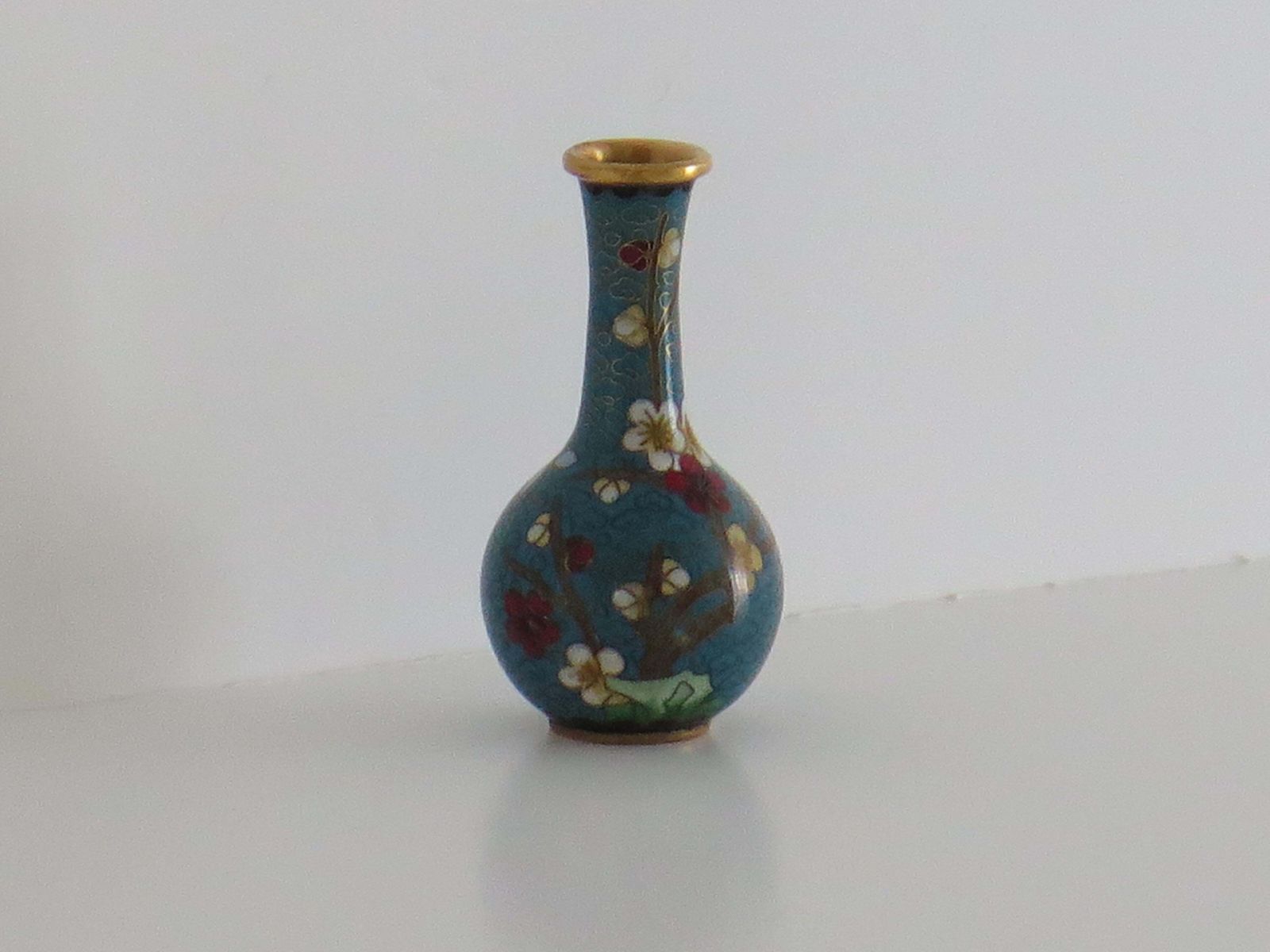 Chinese Cloisonné Small Vase With Flowers & Bird, Circa 1920 photo Home Decor