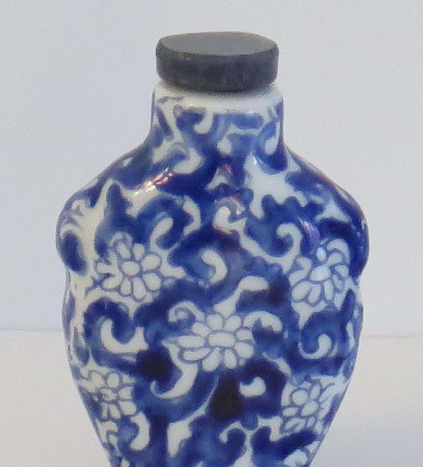 Chinese Porcelain Snuff Bottle Blue & White Hand Painted, Circa 1940 photo vinterior