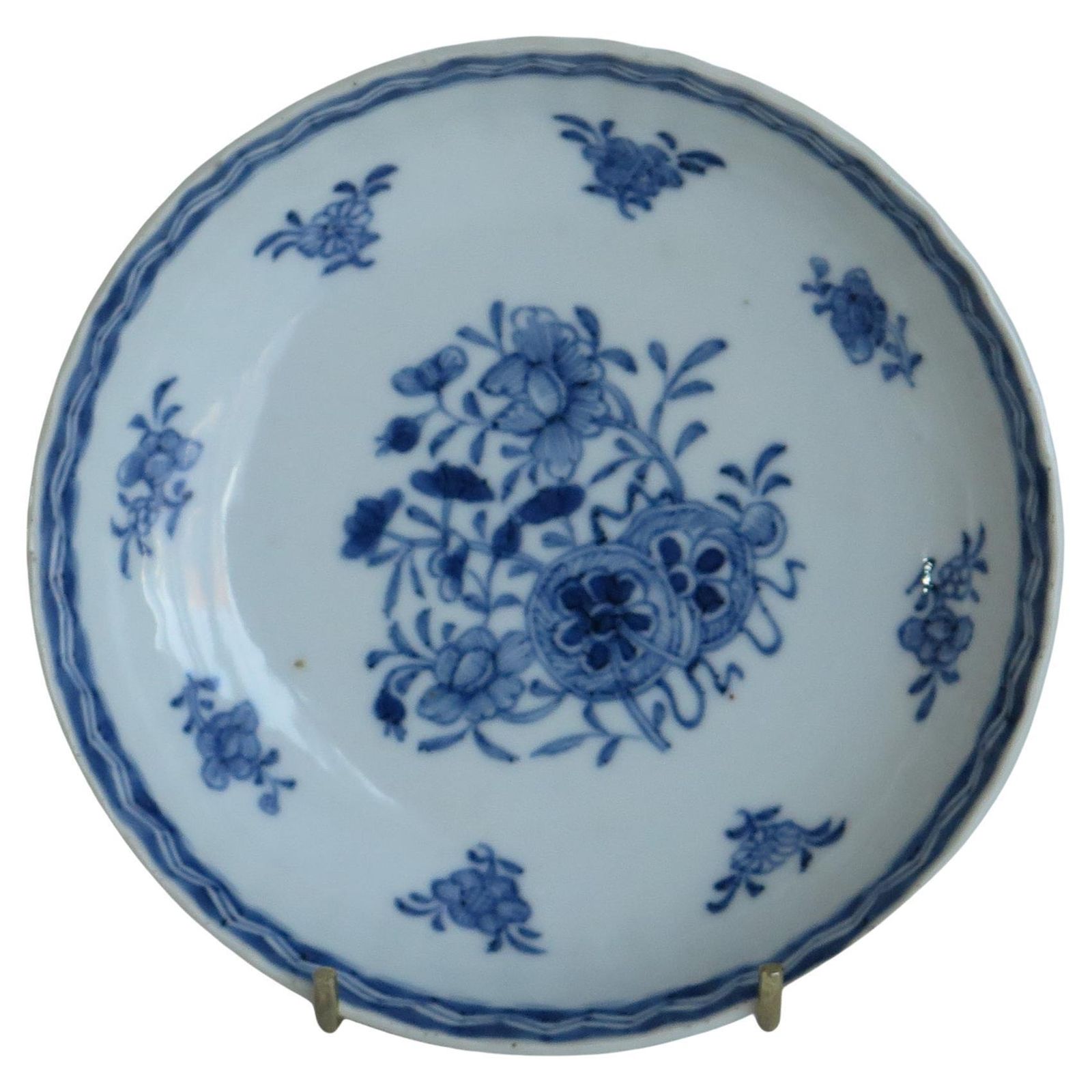 18th Century Chinese Porcelain Dish Blue And White Hand Painted, Qing Qianlong