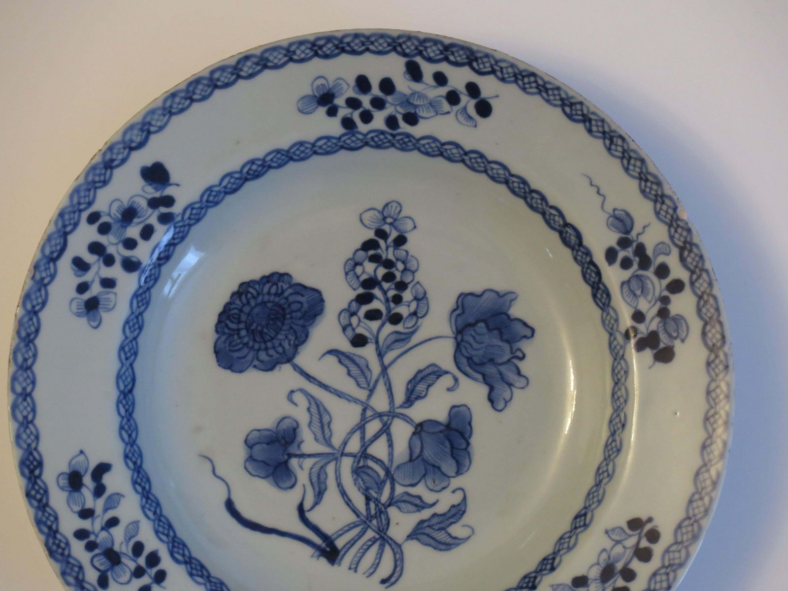 18th Century Chinese Plate Or Bowl Blue & White, Qing Qianlong Circa 1770 photo for sale
