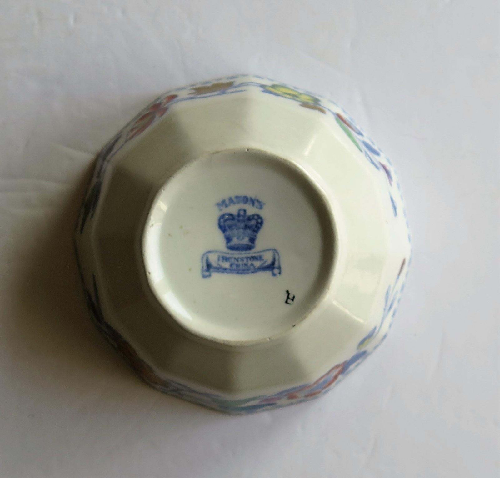 Mason's Ironstone Lidded Dish Or Bowl In Flying Bird Pattern, Circa 1890 photo Home Decor
