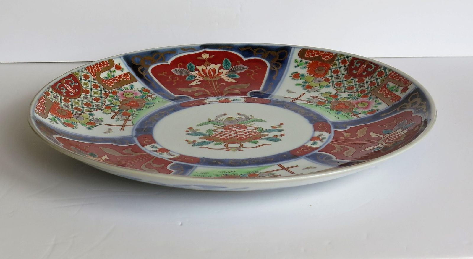photo furniture Hand Decorated Japanese Porcelain Charger, Imari Pattern, Meiji Era Circa 1880