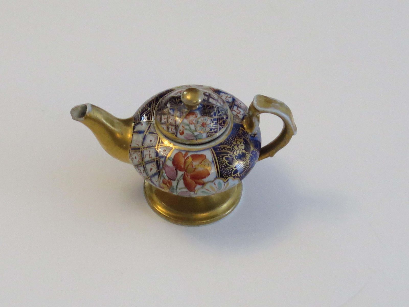 Rare Mason's Ironstone Miniature Teapot In Plaid Japan Rare Pattern, Circa 1820 photo for sale