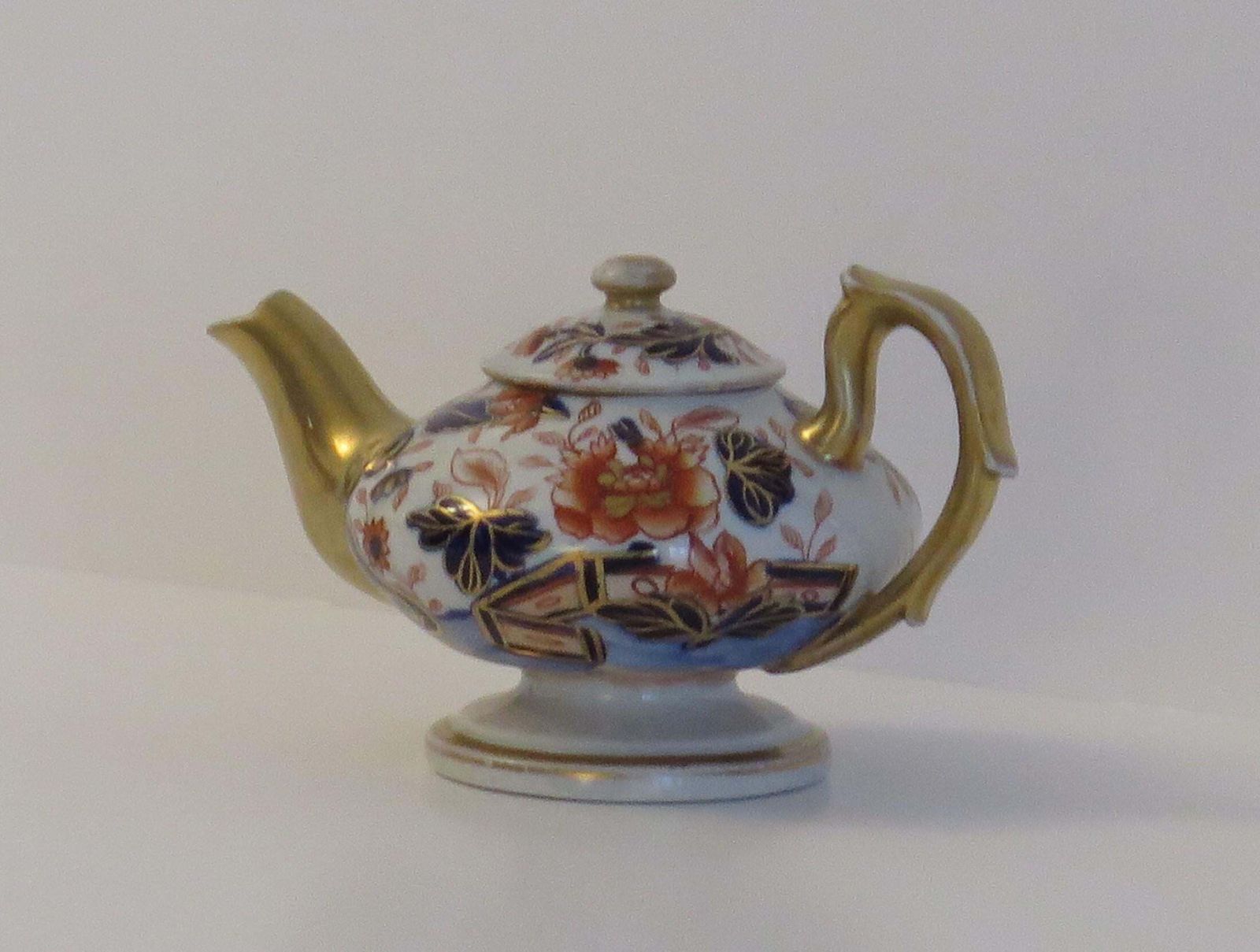 Rare Mason's Ironstone Miniature Teapot In Fence Japan Pattern, Circa 1820 photo for sale