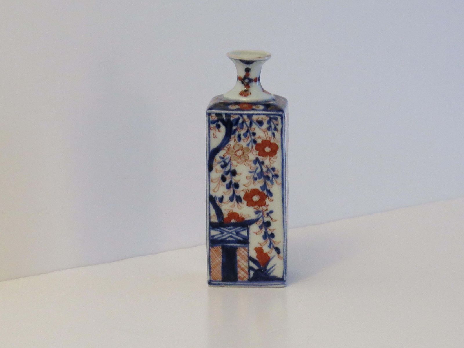 18thc. Chinese Export Porcelain Bottle Vase Hand Painted Imari, Qing Ca 1740 photo for sale
