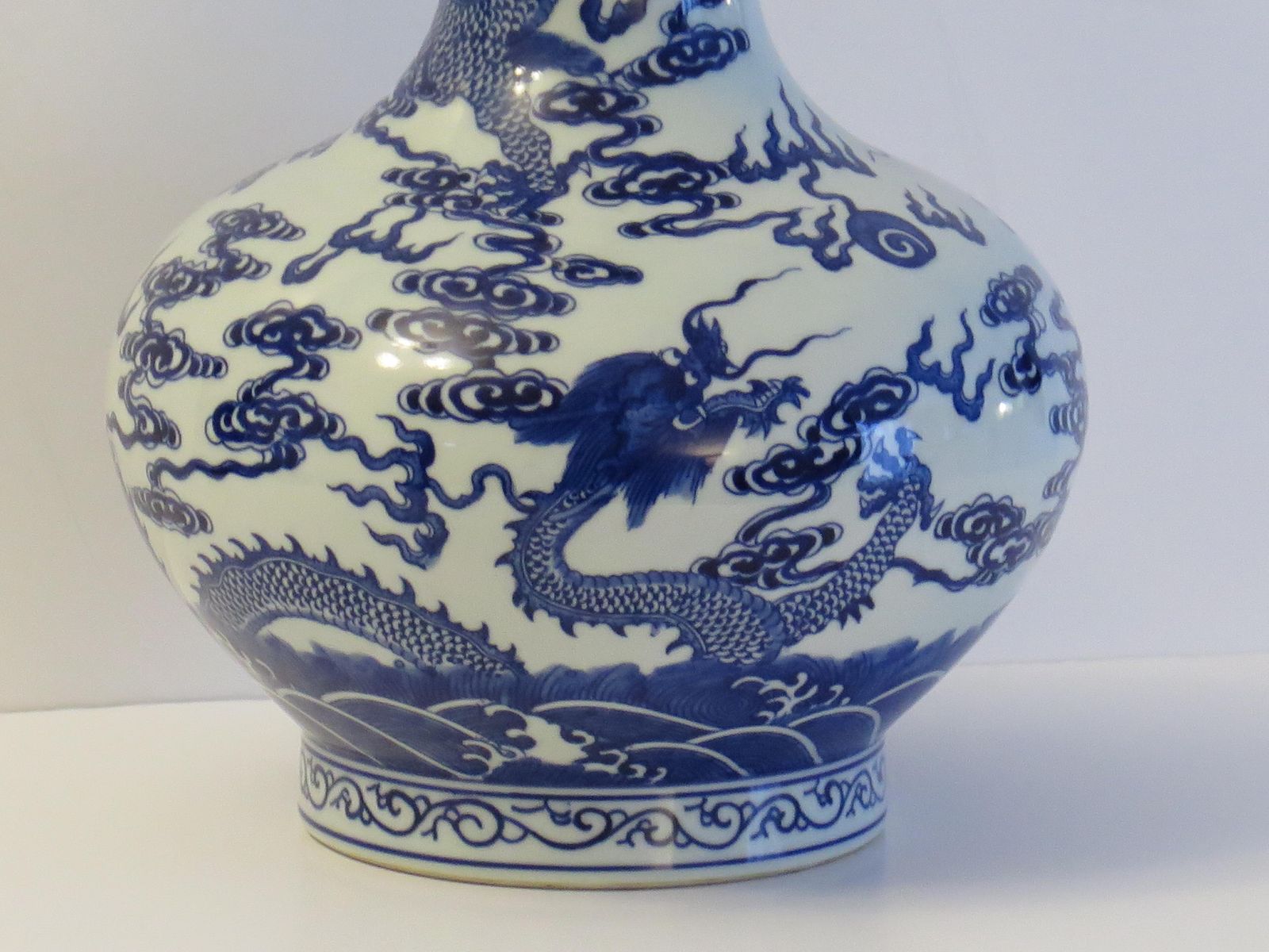 Chinese Export Vase Porcelain Blue & White Hand Painted Dragons, Circa 1950 photo Home Decor