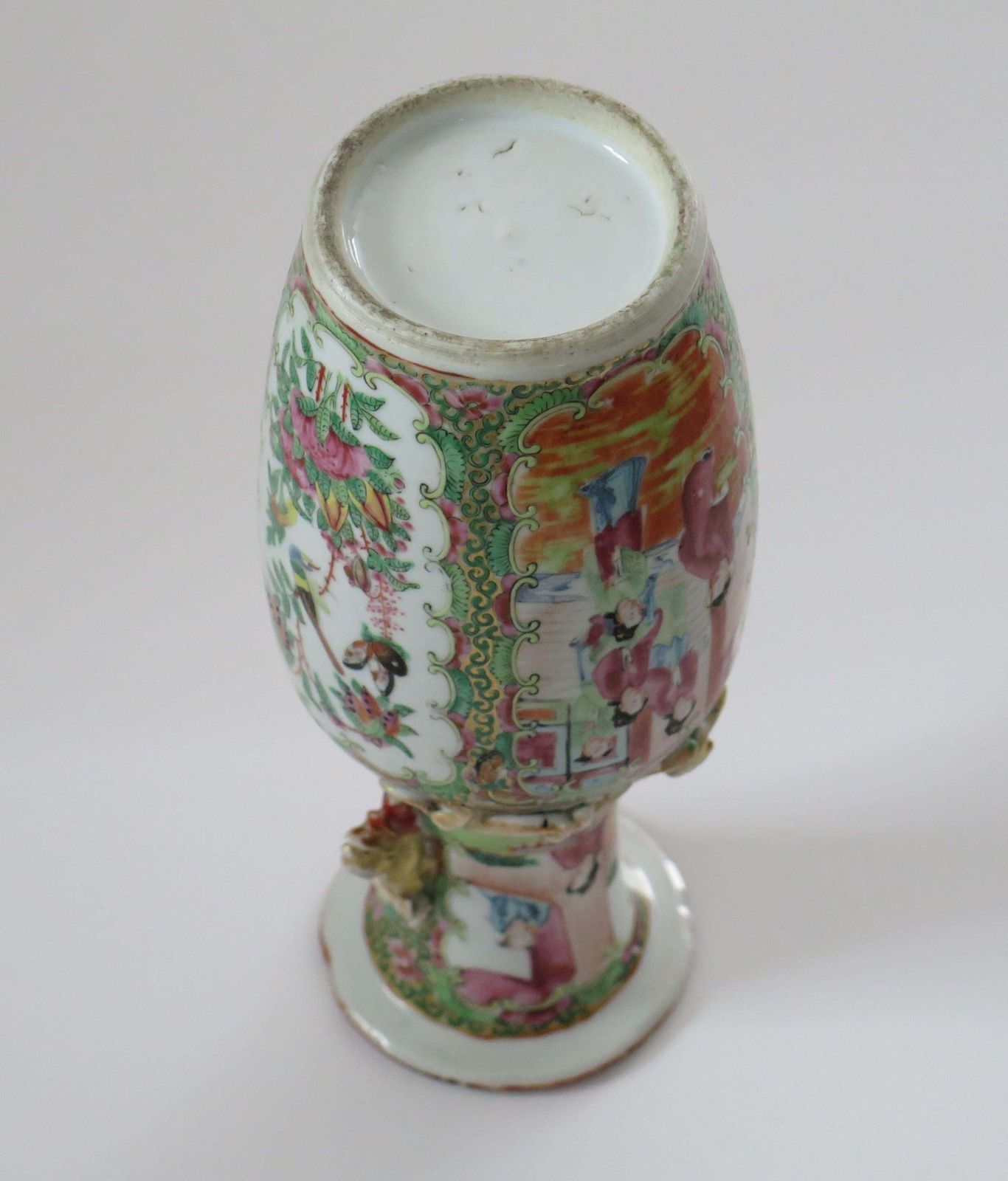 photo buy Antique Chinese Export Vase Canton Rose Medallion Porcelain, Qing Circa 1840