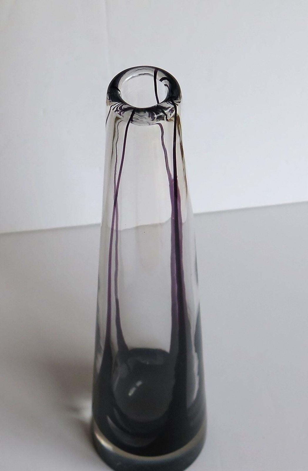 photo furniture Tall Glass Sommerso Vase By Vicke Lindstrand For Kosta Glass, Sweden Circa 1960