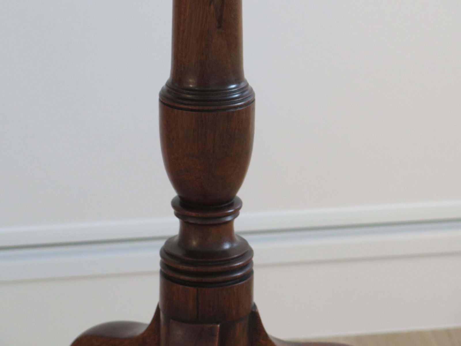 Georgian Tripod Or Wine Table Tilt Top Vase Stem Solid Hardwood, Circa 1760 photo buy