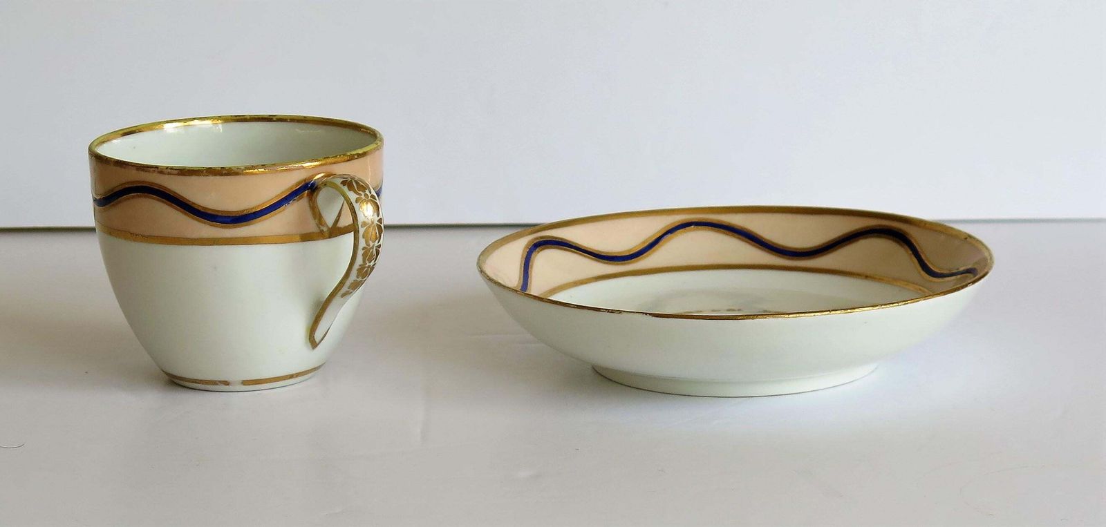 photo furniture Early Derby Porcelain Cup & Saucer Rare Pattern 128 Puce Crown Marks, Circa 1795