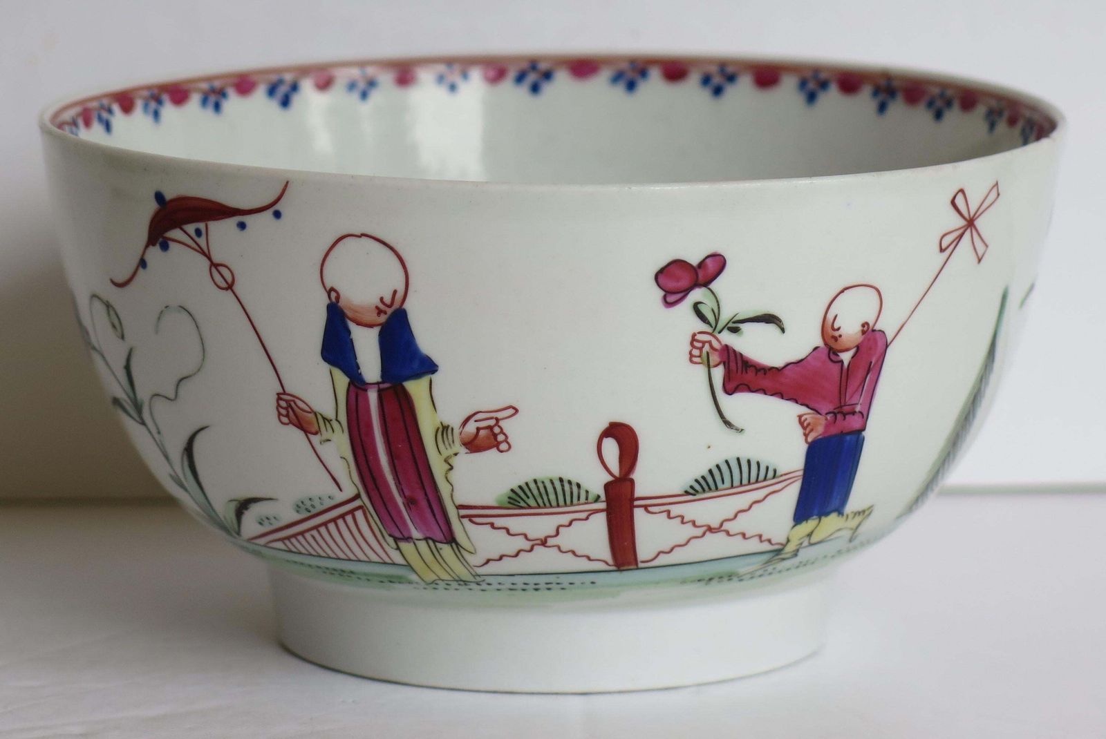 Georgian New Hall Porcelain Bowl Lady With Parasol Pattern No. 20, Circa 1790 photo furniture