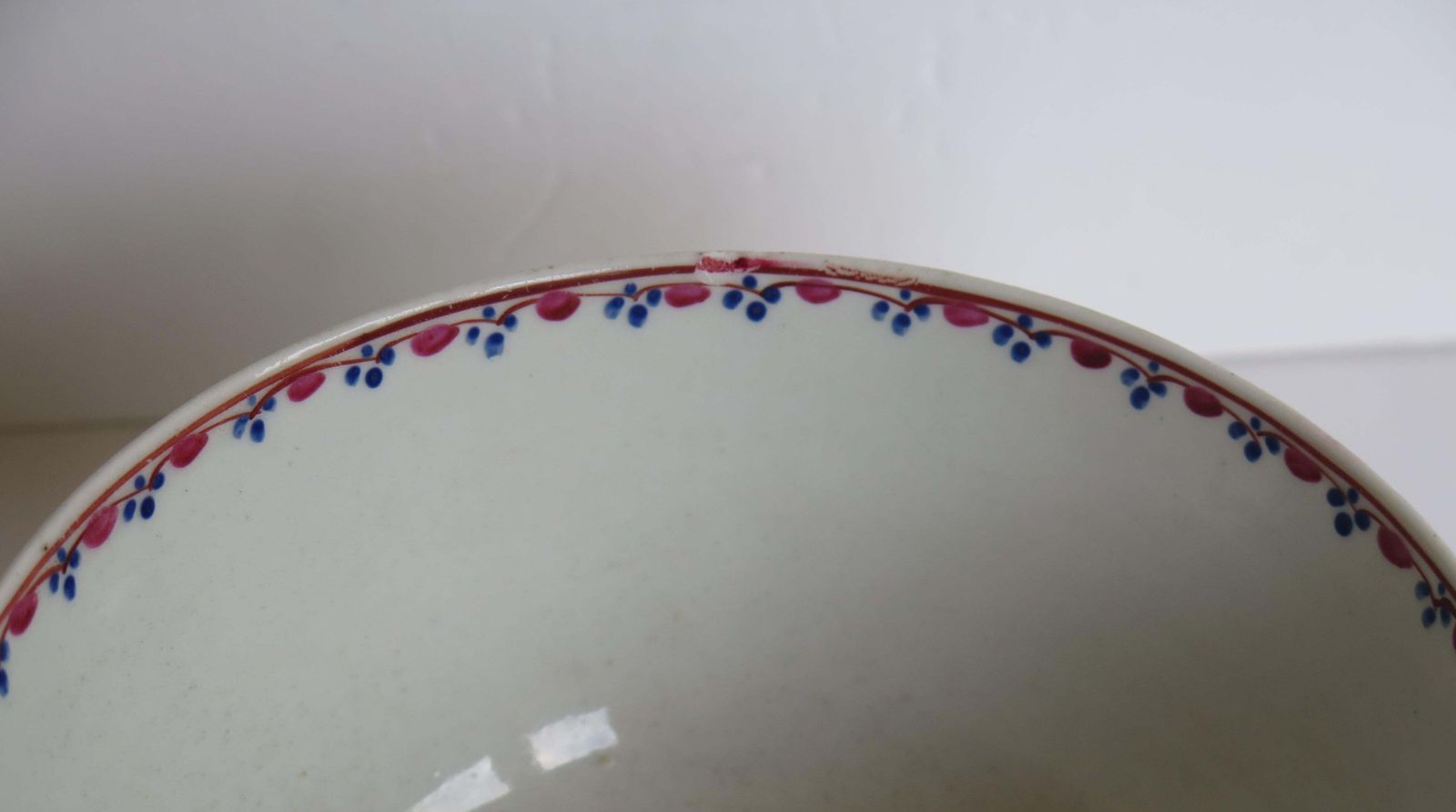 photo buy Georgian New Hall Porcelain Bowl Lady With Parasol Pattern No. 20, Circa 1790