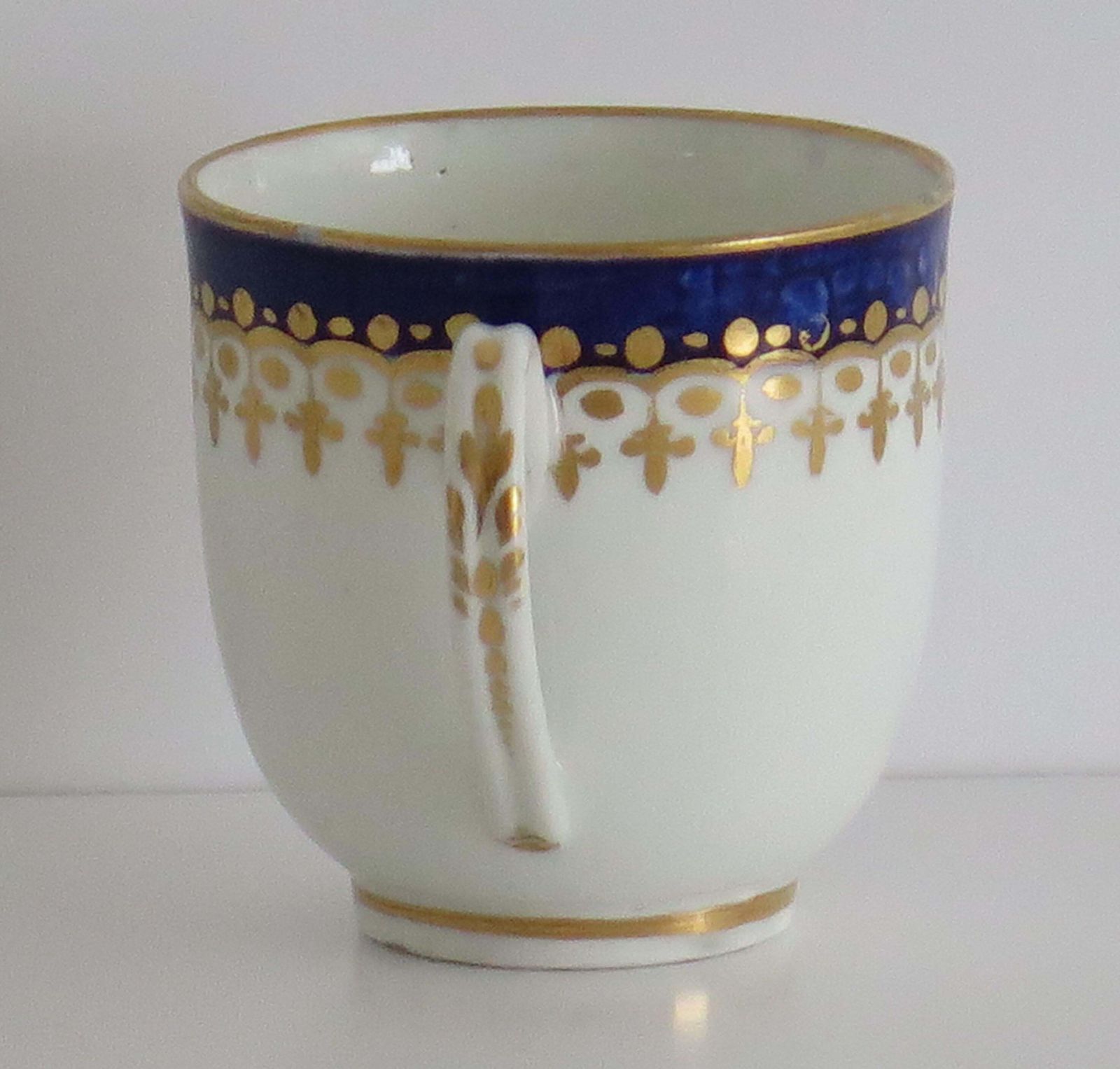 Home Decor 18th C Worcester Porcelain Trio Of Coffee Cup Tea Bowl And Saucer, Circa 1780 photo