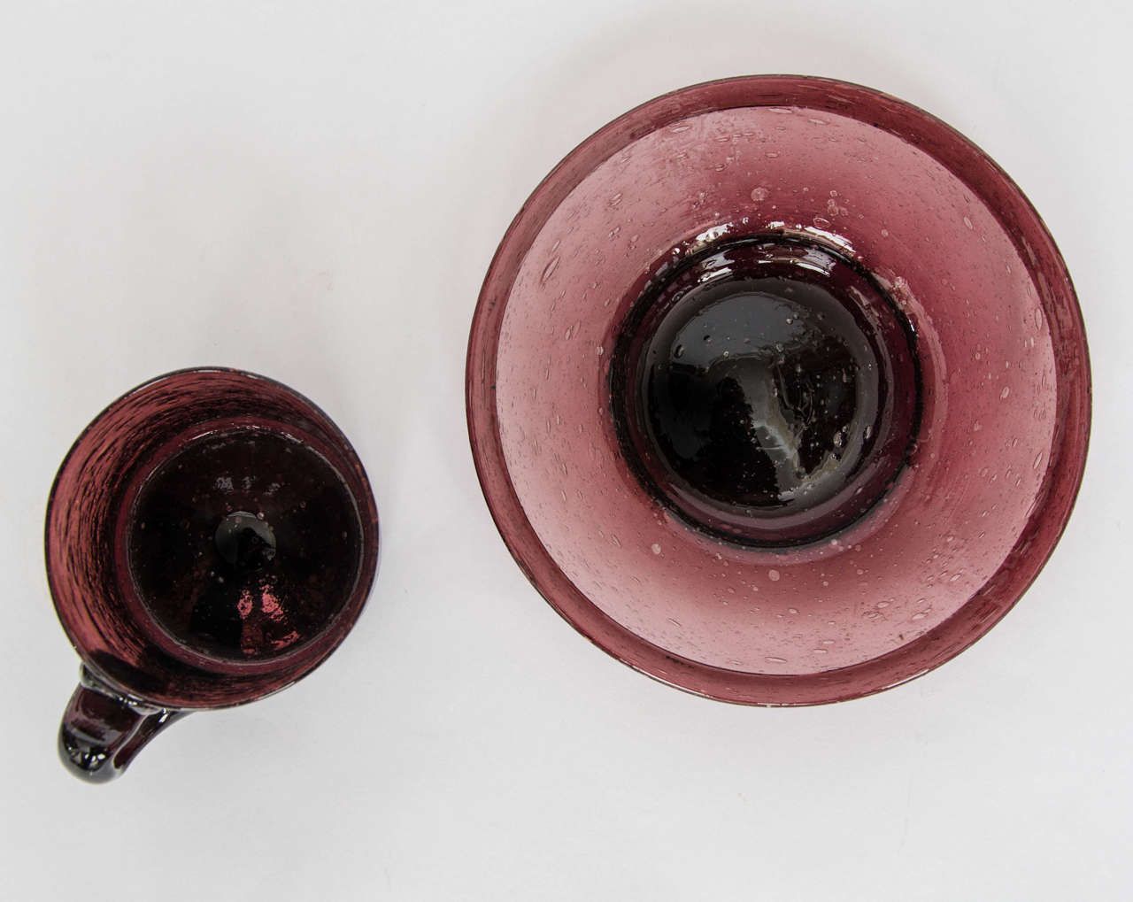 photo furniture Rare Georgian Amethyst Glass Cup And Saucer Hand Blown, Circa 1800