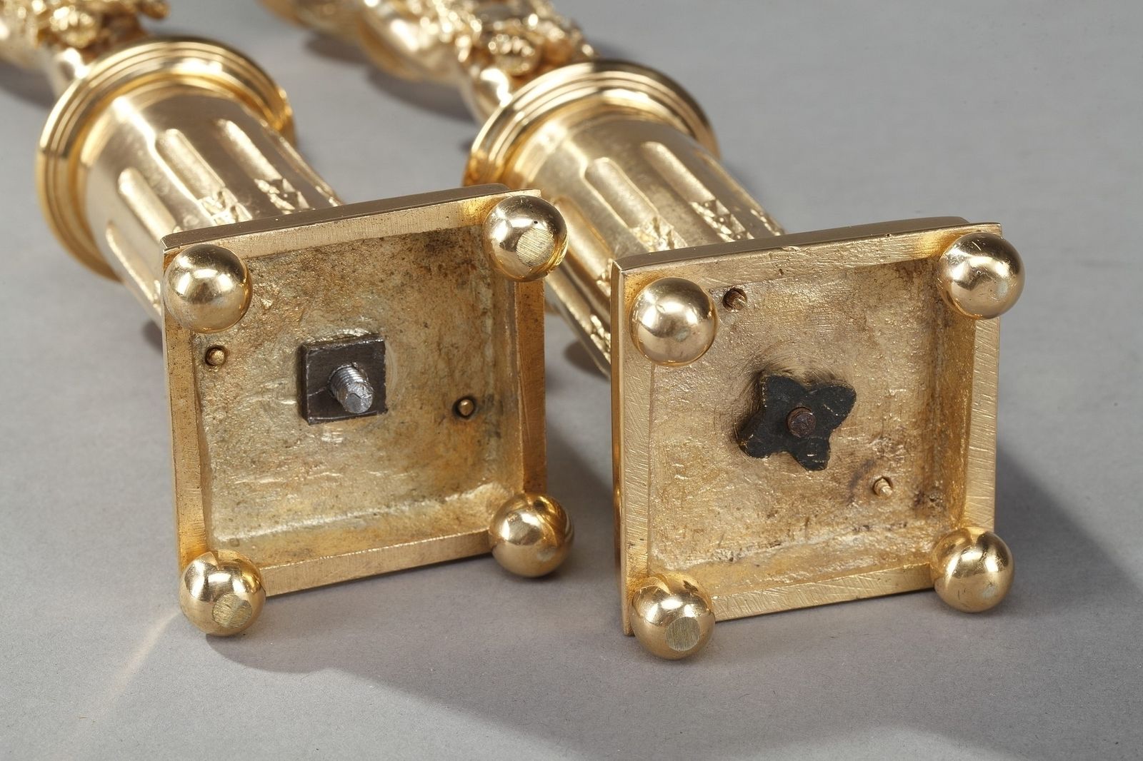 photo vinterior Bougeoirs d'époque en bronze doré ormolu avec putti, XIXe siècle