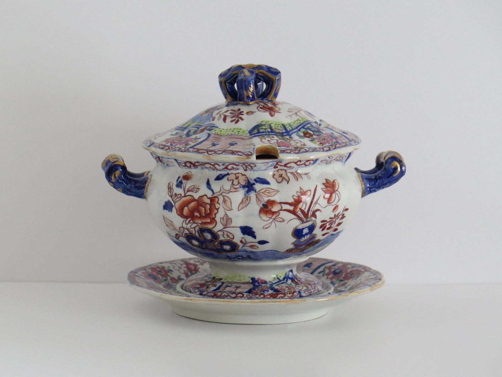 Georgian Masons Ironstone Sauce Tureen & Base Plate Vase & Rock Ptn, Circa 1818 photo for sale
