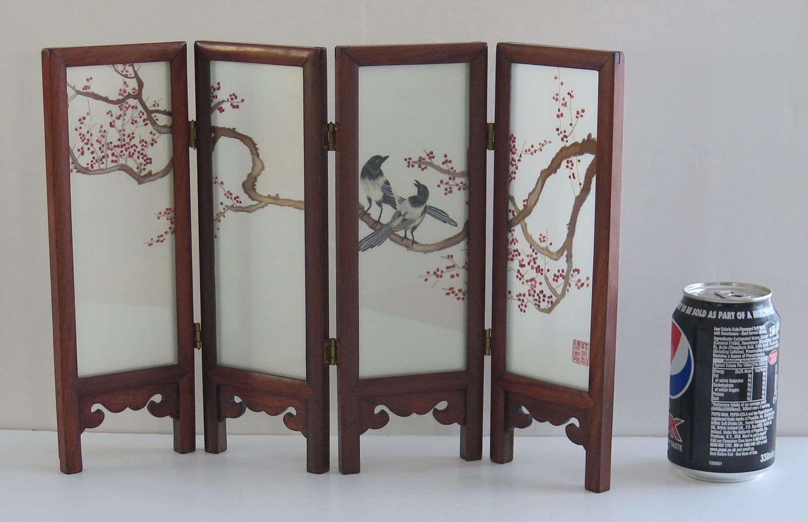275.0 Chinese Folding Screen For Desk Hardwood & Silk Hand Decorated, Circa 1960 photo