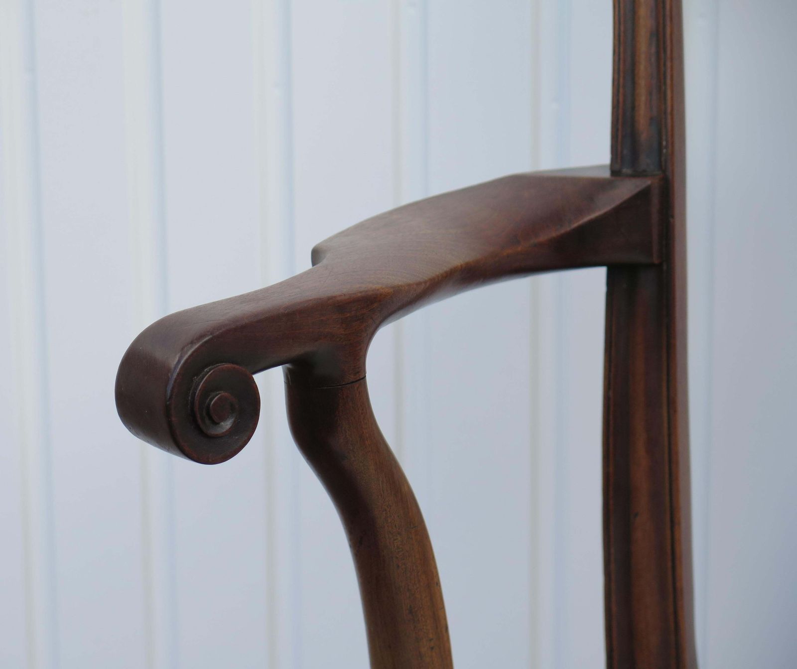 photo vintage George 111 Period Chippendale Armchair Finely Carved, Circa 1760