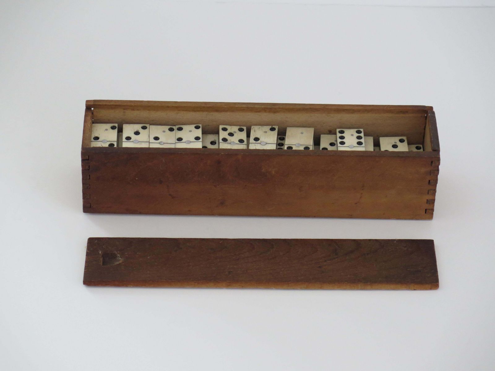 Late 19th Century "9 Spot" Dominoe Game 55 Piece Set In Jointed Hardwood Box photo for sale