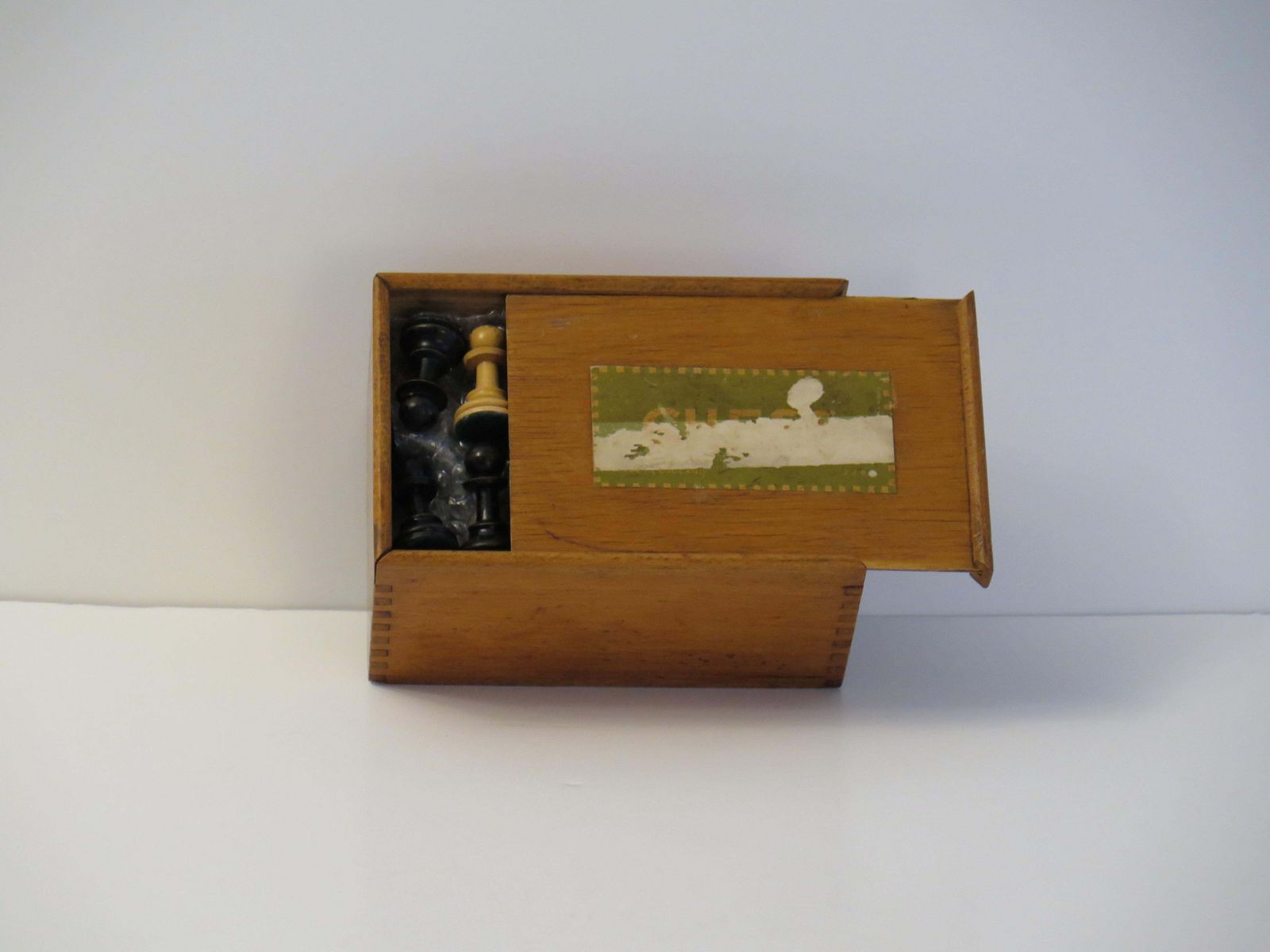 Staunton Fierce Knight Weighted Club Chess Set 8.5cm Kings Jointed Box, 19th C photo for sale