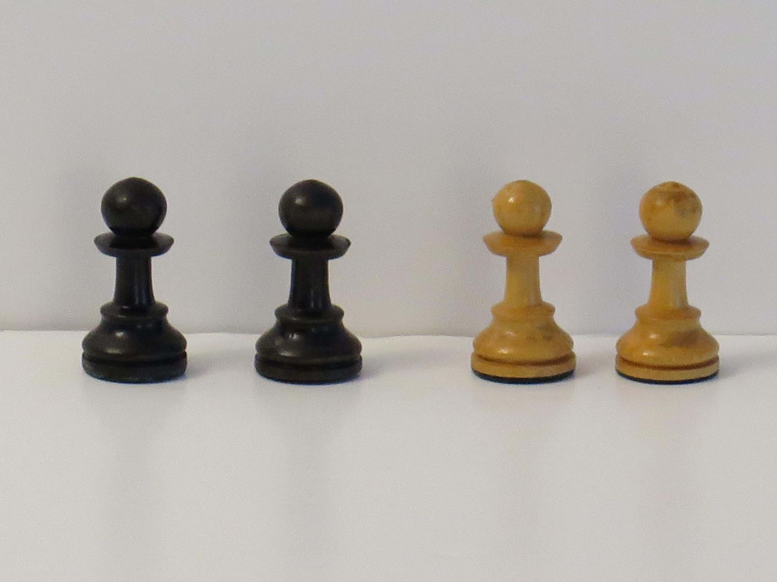 photo vinterior Staunton Fierce Knight Weighted Club Chess Set 8.5cm Kings Jointed Box, 19th C
