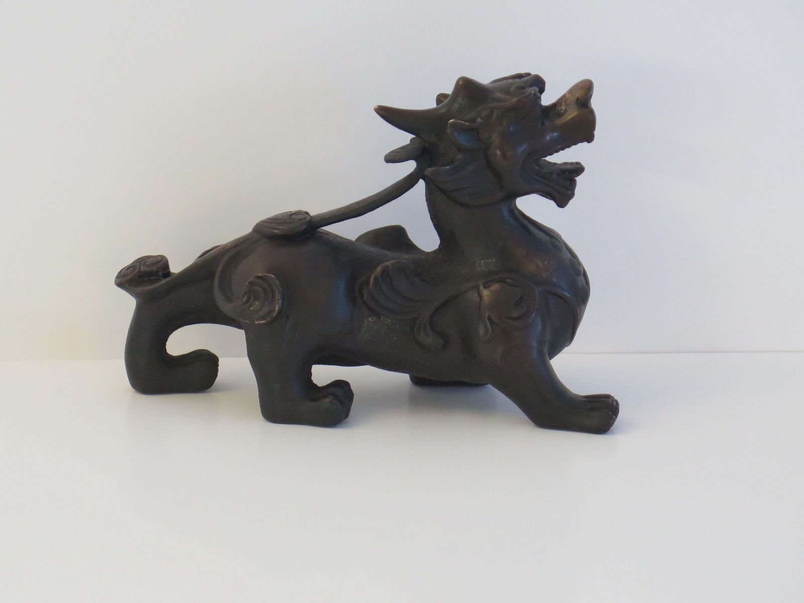 Antique Pair Of Chinese Bronze Foo Dogs Good Detail, 19th Century Qing Dynasty photo vinterior