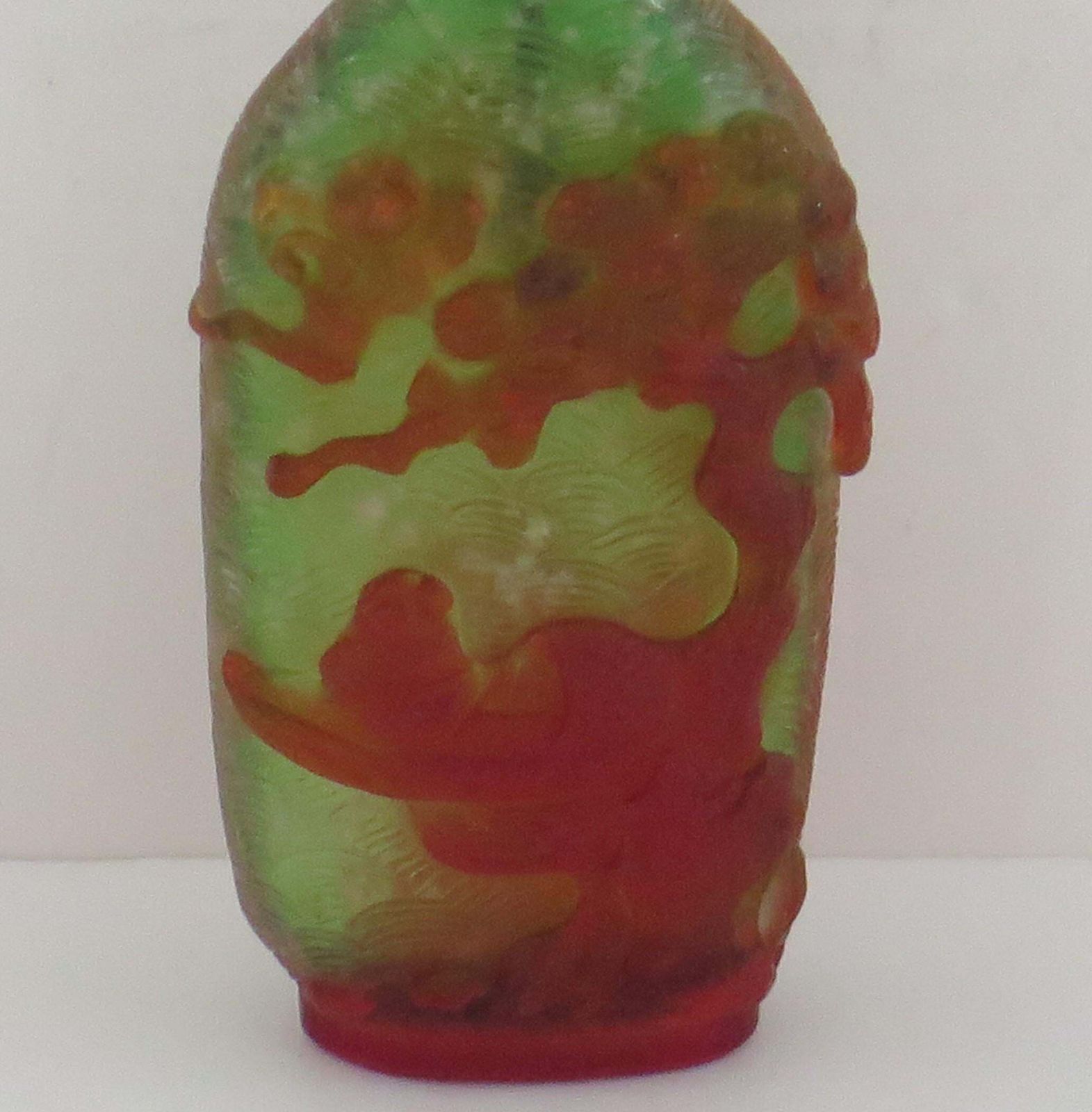 Chinese Export Snuff Bottle In Overlay Cameo Glass Finely Carved, Circa 1920s photo Home Decor