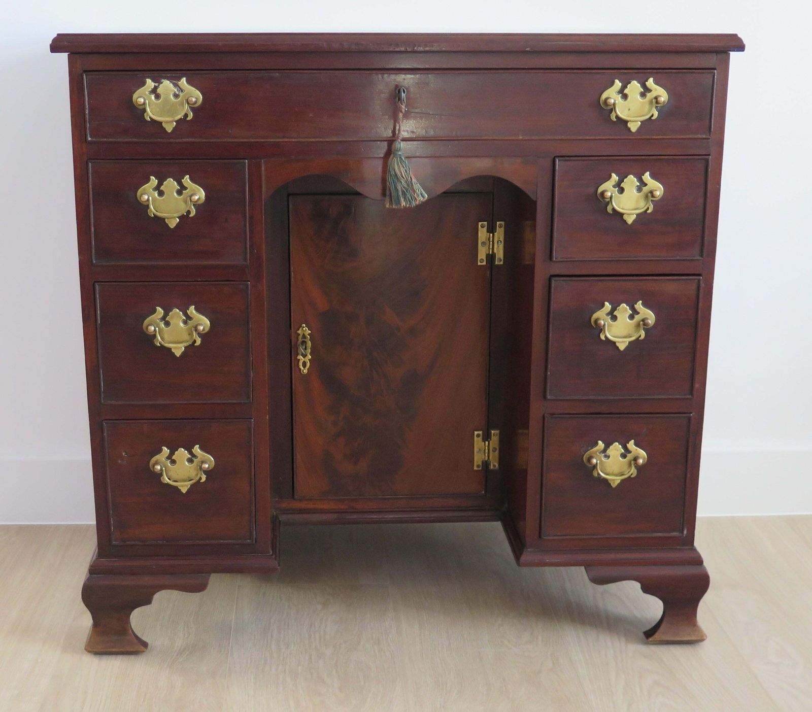 Antique George 11nd Small Kneehole Desk, English Circa 1745 photo vinterior