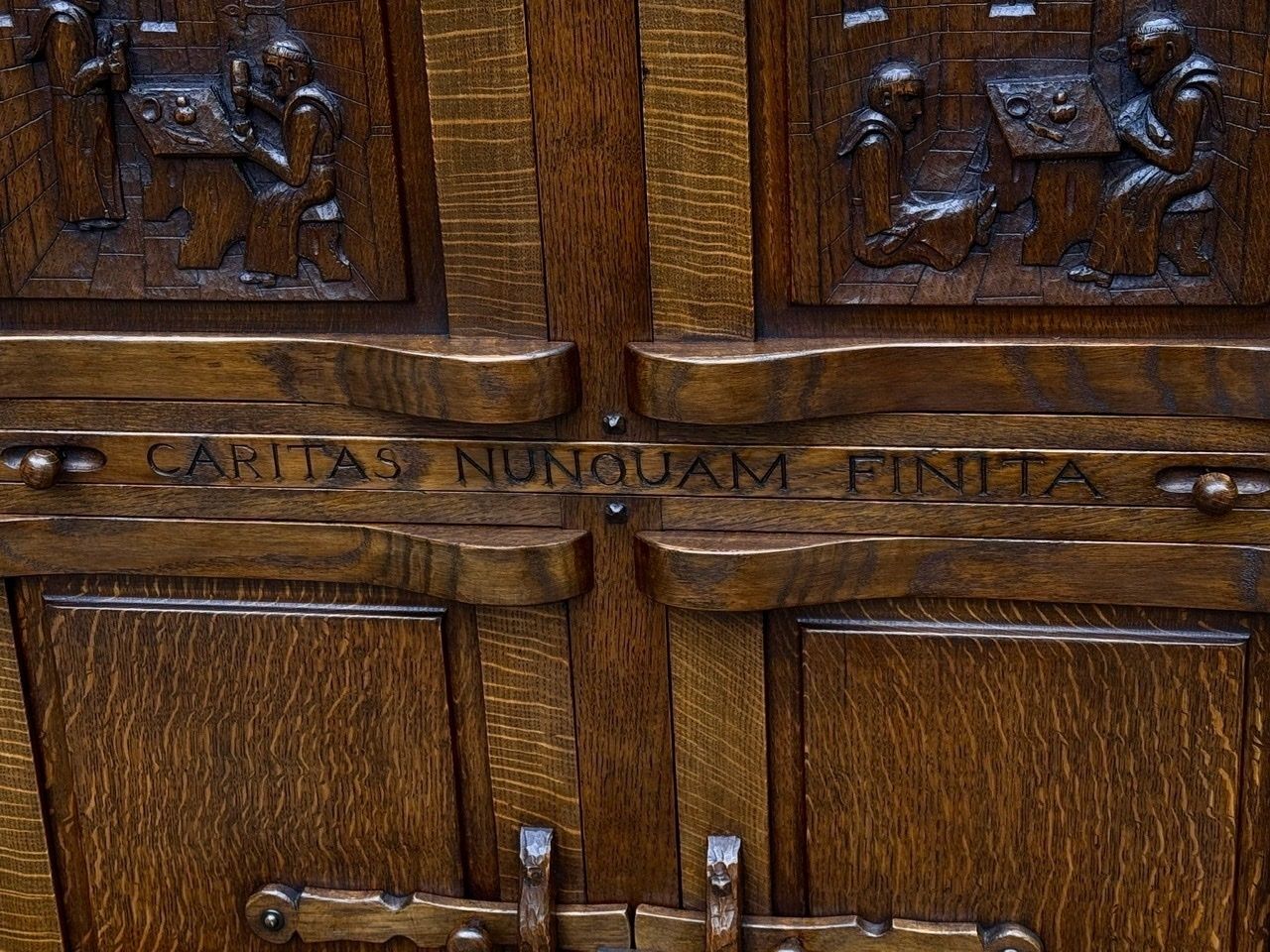 photo vinterior A Nigel Griffiths Monastic Carved Oak Flemish Drinks Cabinet / Wine Cupboard