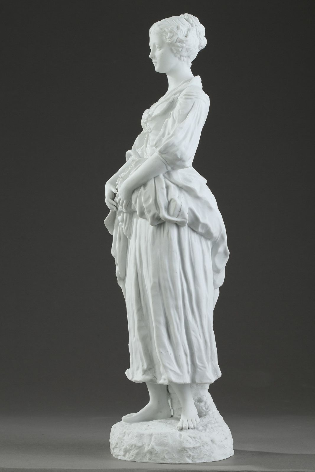 photo vintage Biscuit Statuette "Young Woman With Flowers"  19th Century Period