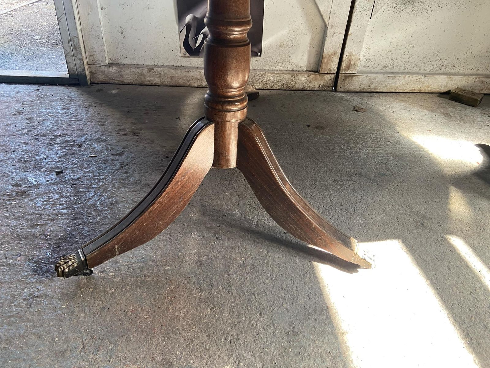Old Large Extendable Table photo furniture