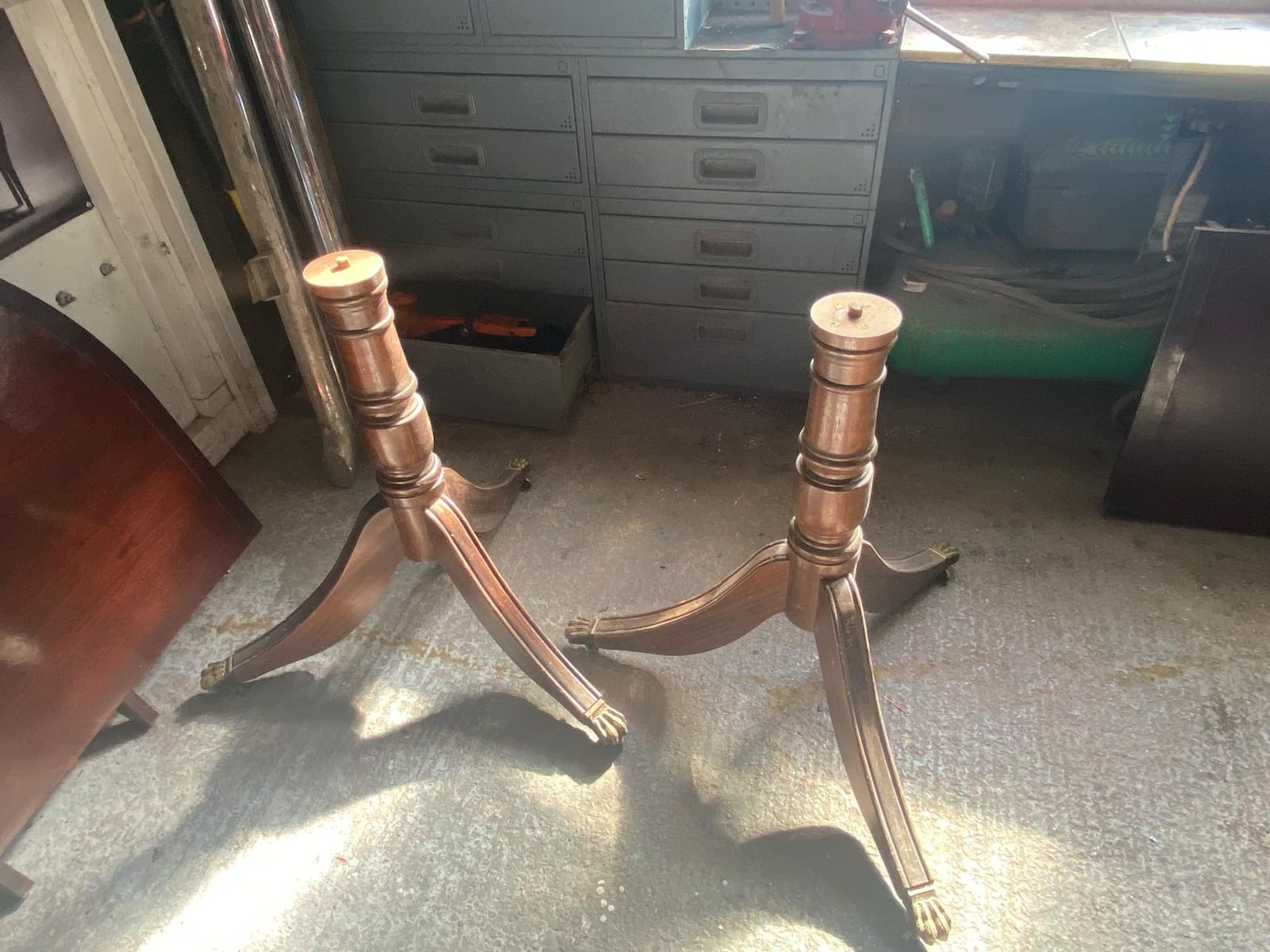 photo furniture Old Large Extendable Table