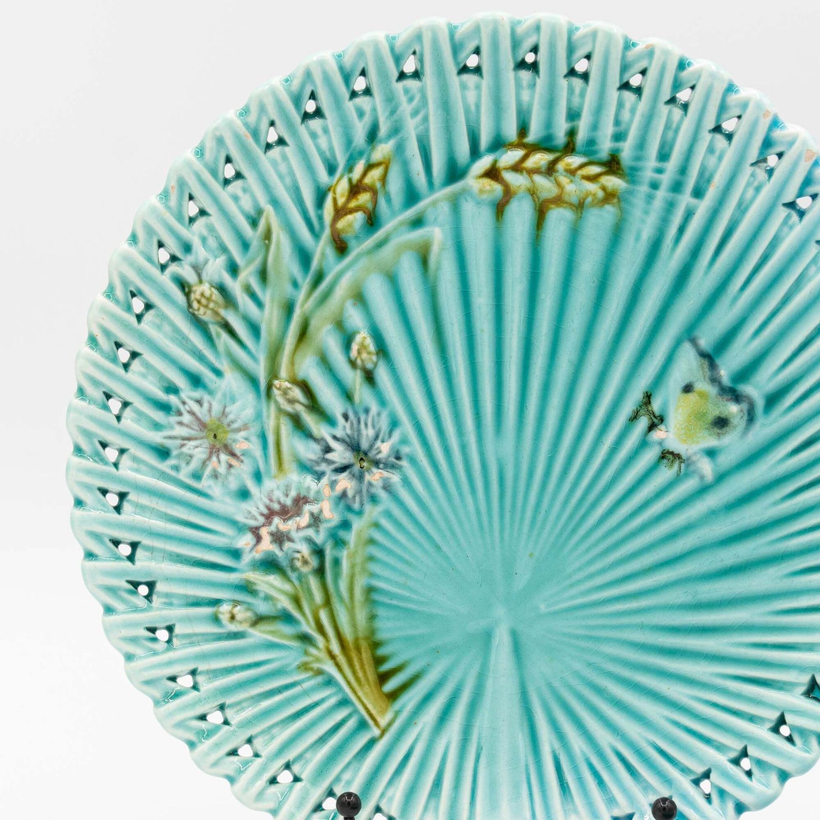 Antique Art Nouveau Light Green Majolica "Lilly Of The Valley" Plates   Smf Schramberg   Set Of 3   1920s photo vinterior