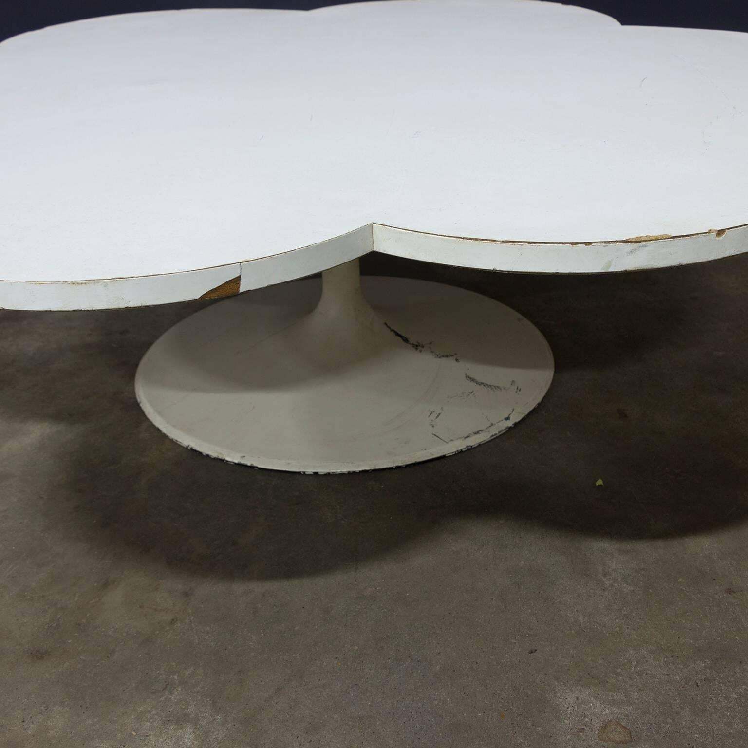 1960, Kho Liang Ie For Artifort, White Laminate Pop Art "Le Cloud" Coffee Table photo buy