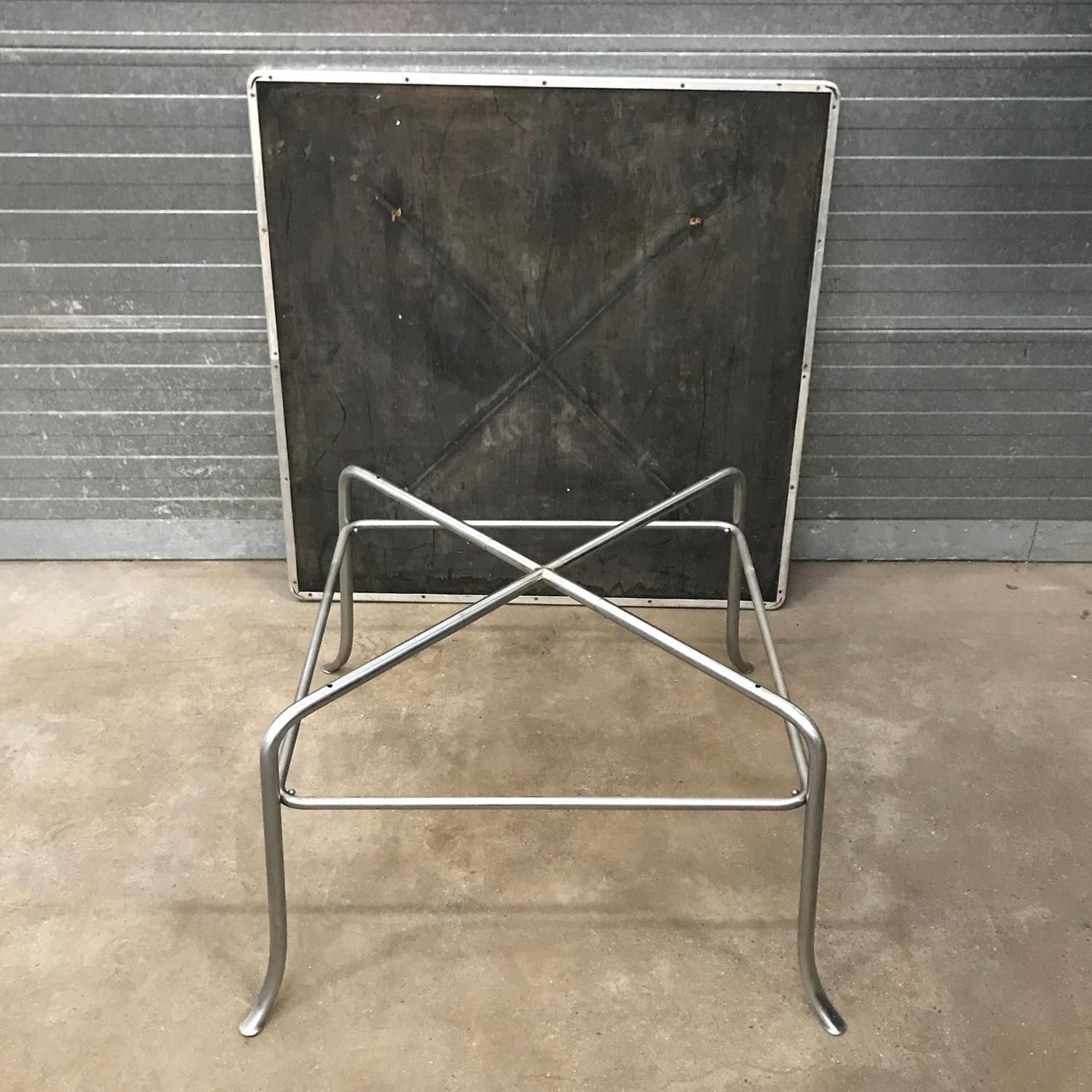 photo vintage Very Rare Gispen 412 Grey Square Coffee Table, Museum Piece, Circa 1930