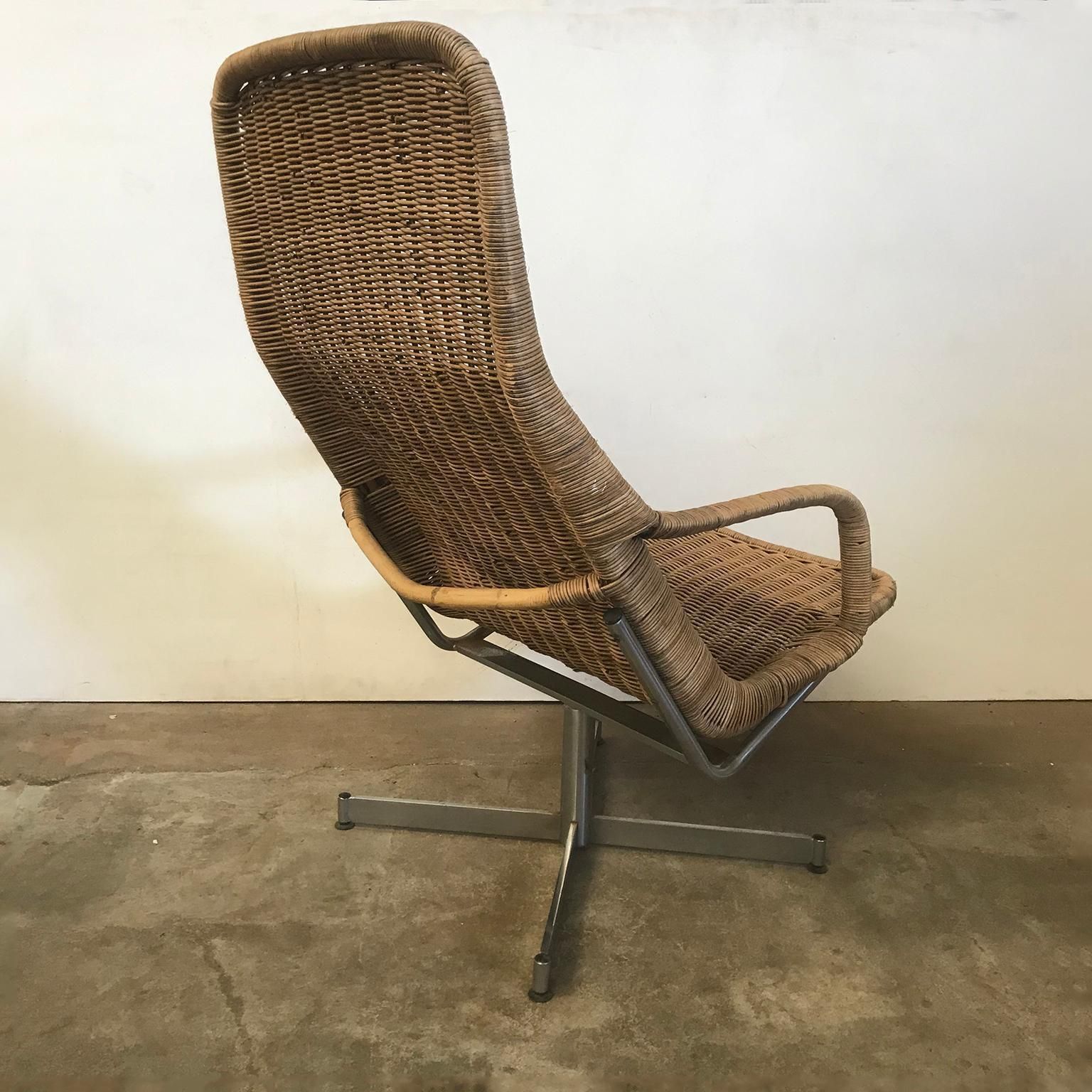 1961 Dirk Van Sliedregt, Rare 514 Original Wicker Lounge Chair With Chrome Base photo for sale