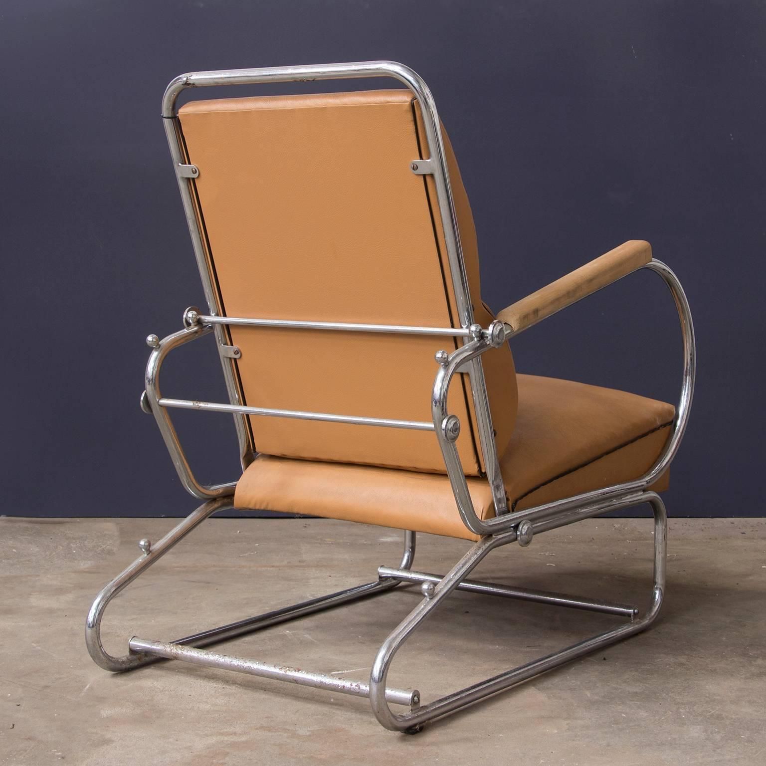 Adjustable Tubular Easy Chair In Original Leather + Wooden Armrests, Circa 1930 photo Furniture