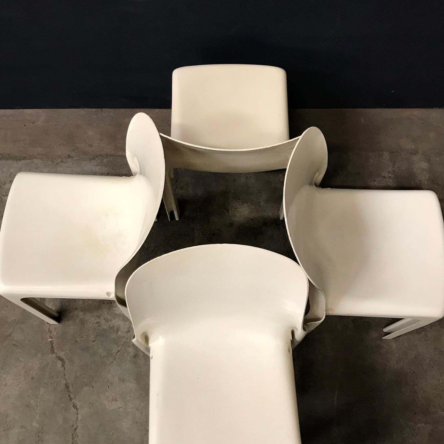 1969, Vico Magistretti For Artemide, Set Of Four White Selene Chairs photo for sale