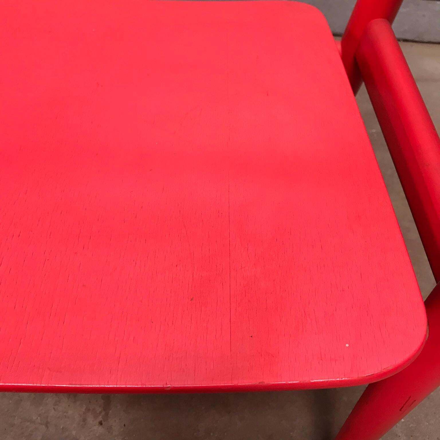 photo vintage Very Rare Wegner Side Chair In Originally Red Painted Wood, Circa 1930