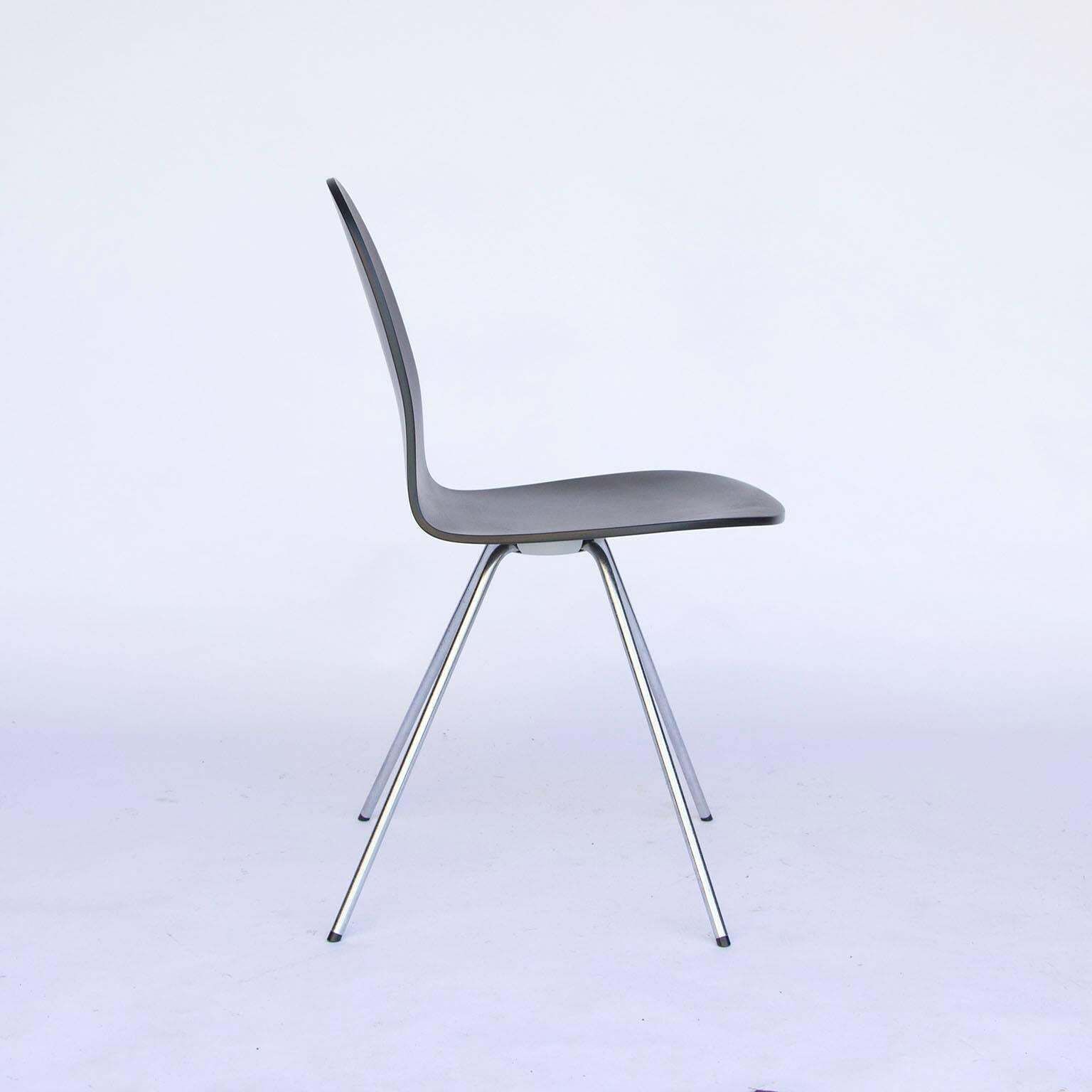 1955, Arne Jacobsen, Tongue Chair Black Lacquered photo Furniture