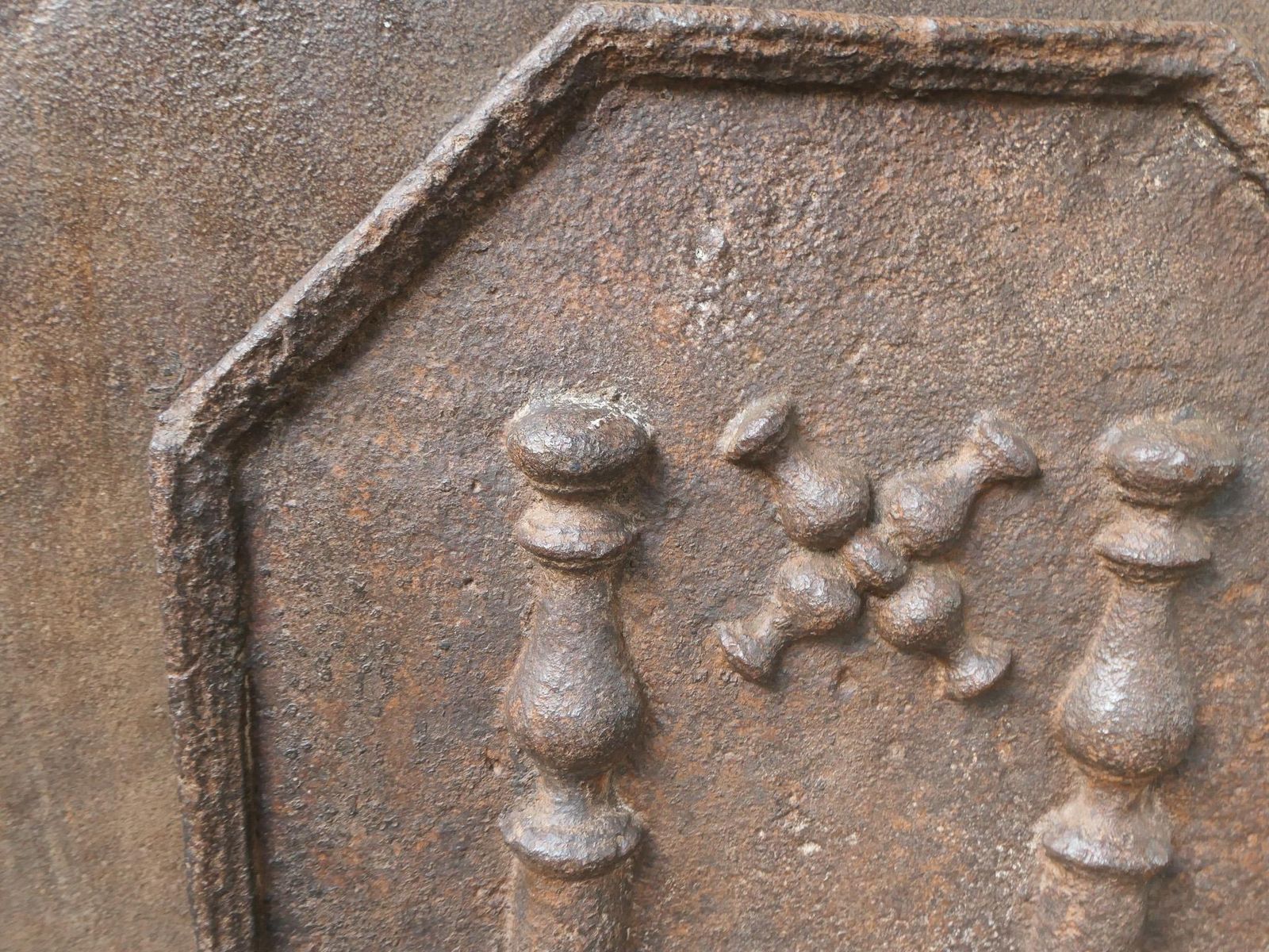 Home Fixtures French Louis XIV 'Pillars With Saint Andrew's Cross' Fireback / Backsplash photo