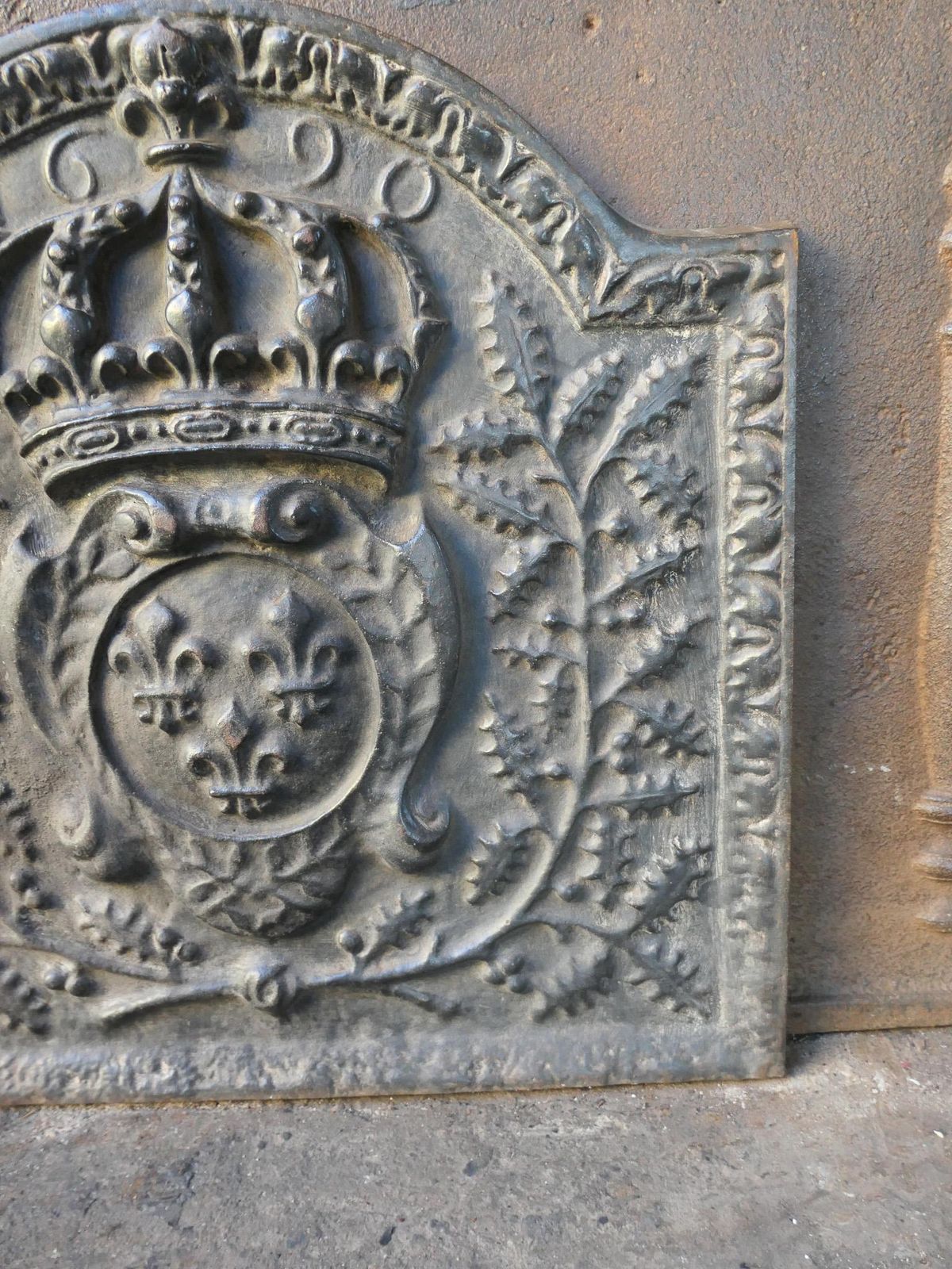 photo for sale French Louis XIV Style 'Arms Of France' Fireback / Backsplash