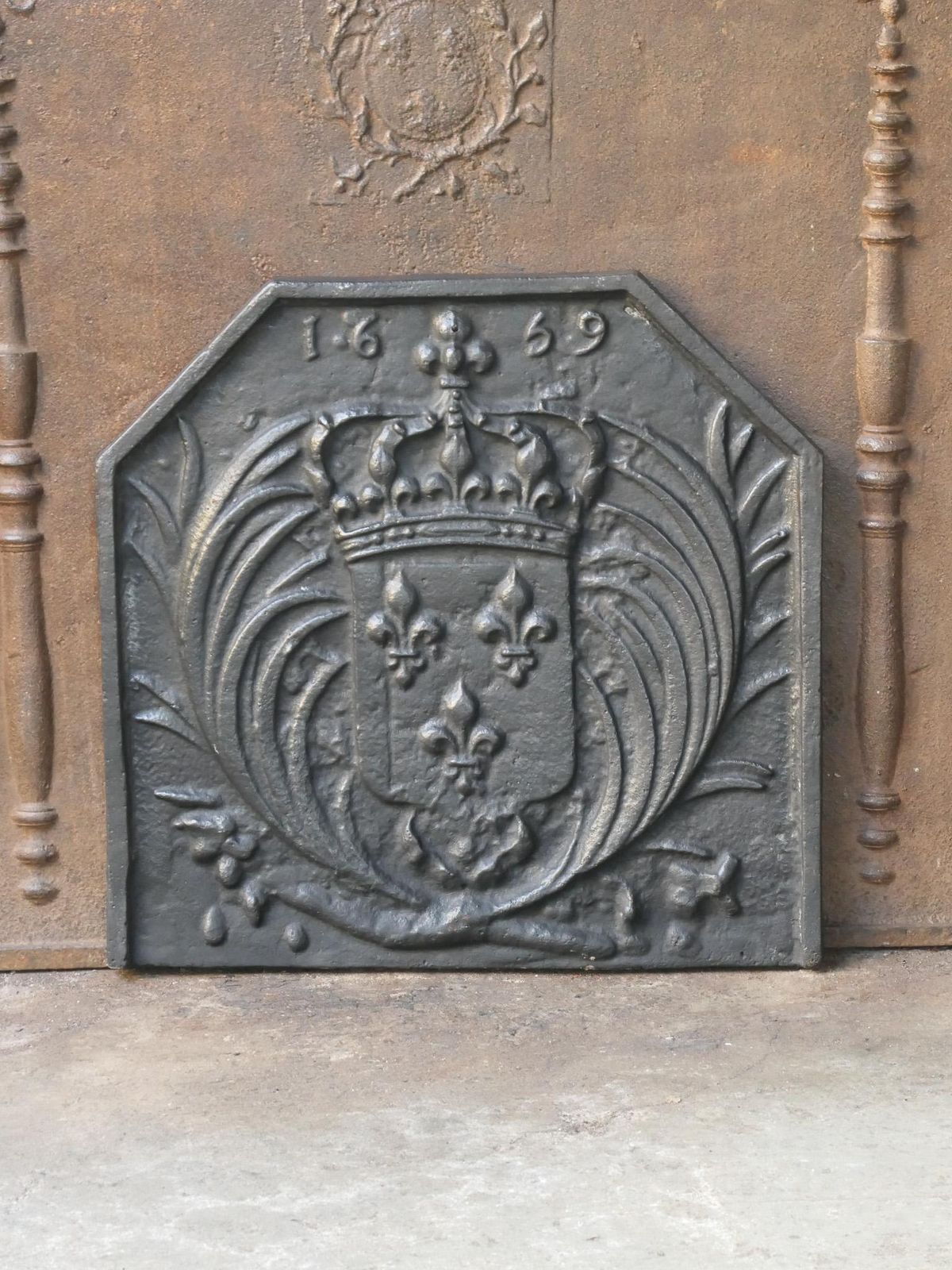 French Louis XIV Style 'Arms Of France' Fireback / Backsplash photo furniture