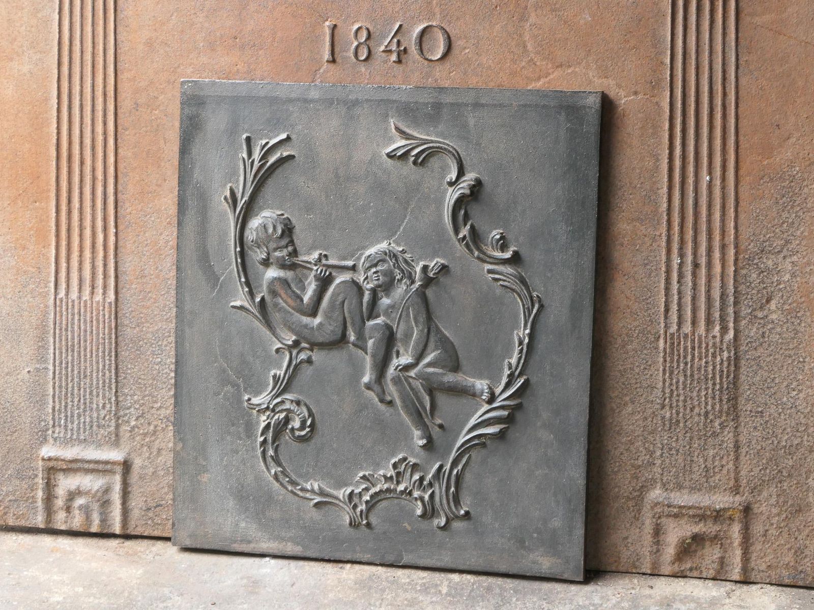French Victorian Style 'Allegory Of Love' Fireback / Backsplash, 20th Century photo vinterior