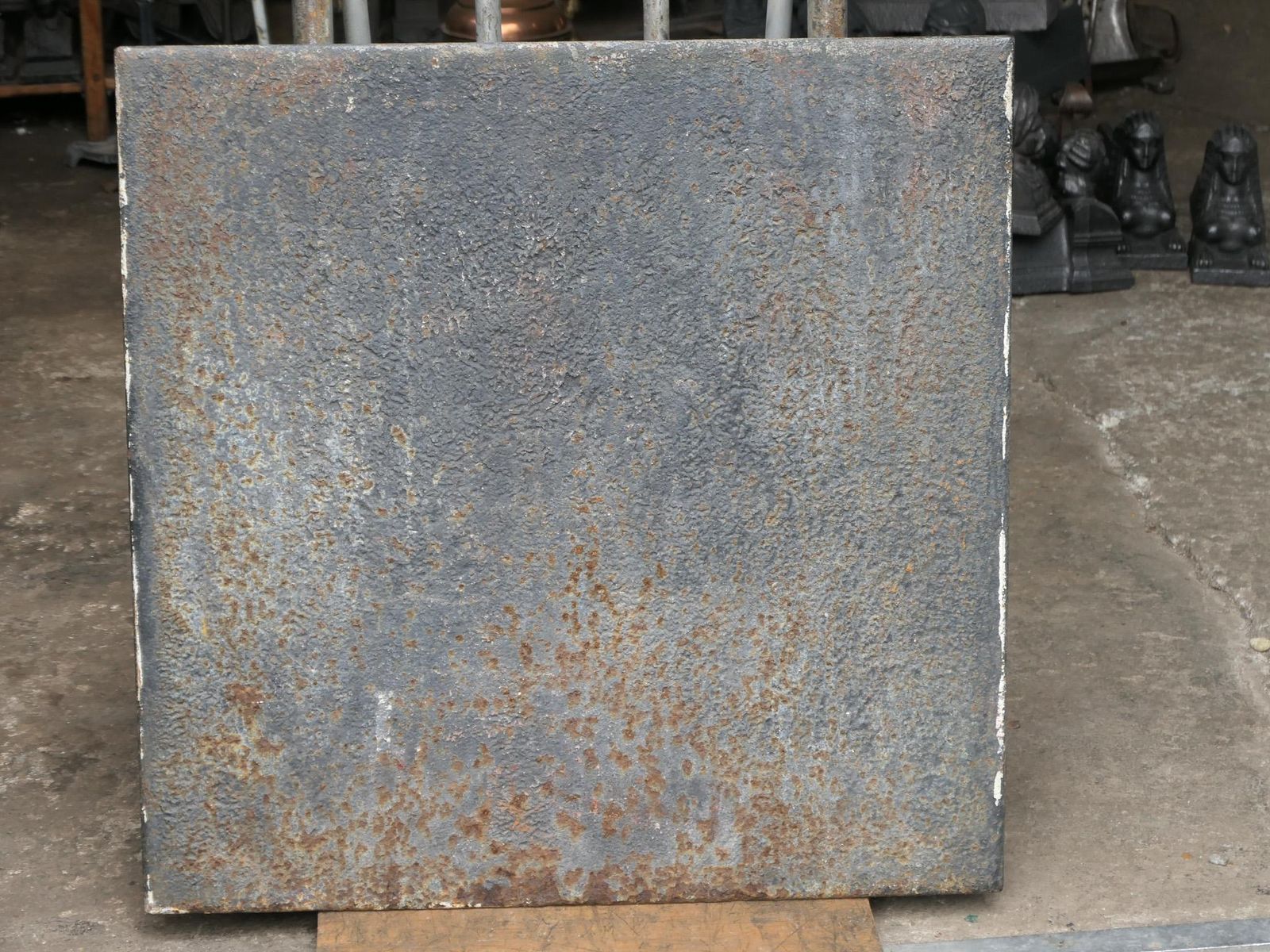 photo vinterior French Neoclassical 'Diana' Fireback / Backsplash, 18th 19th Century